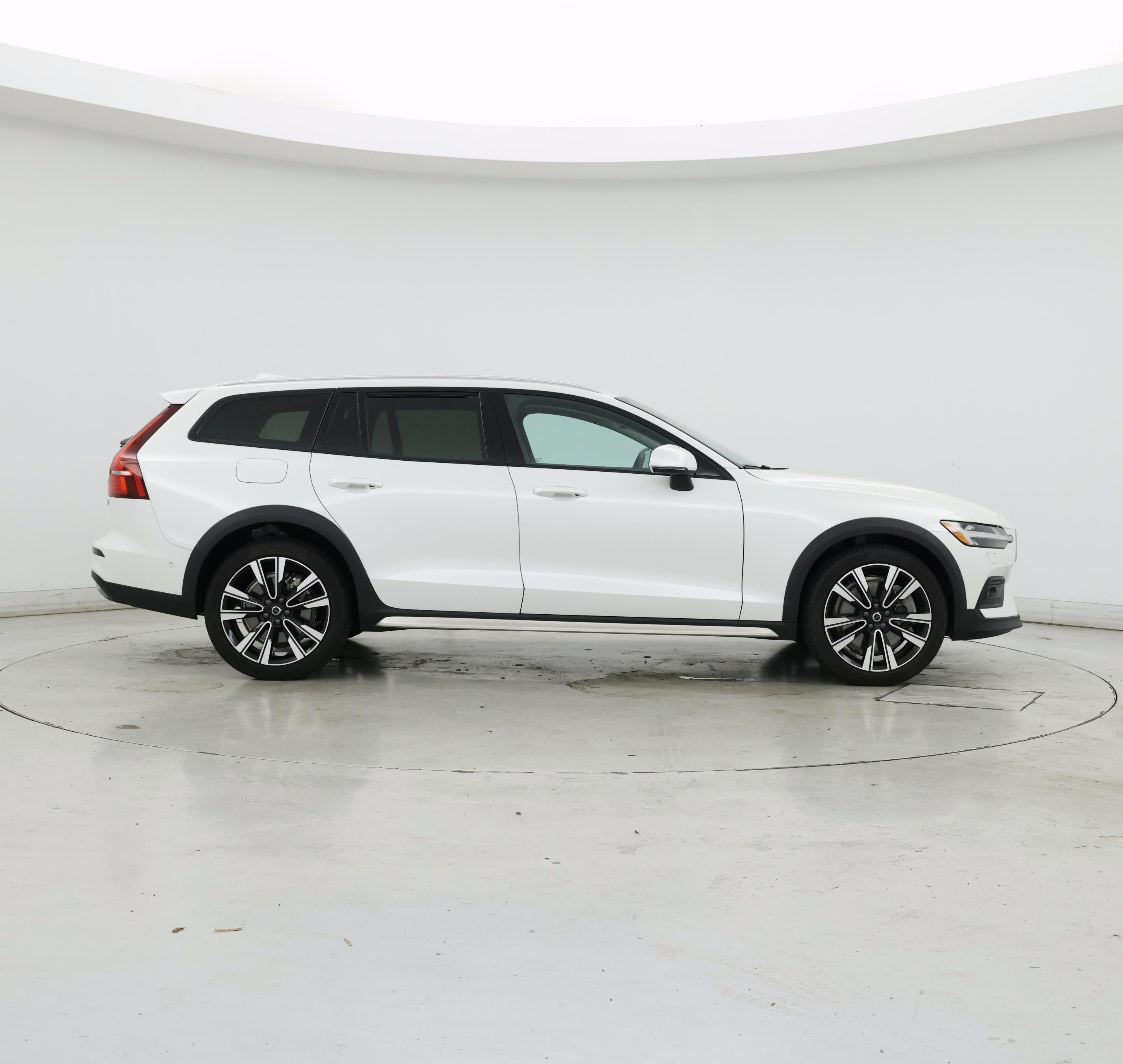 Thumbnail: 2025 Volvo S60 - 7