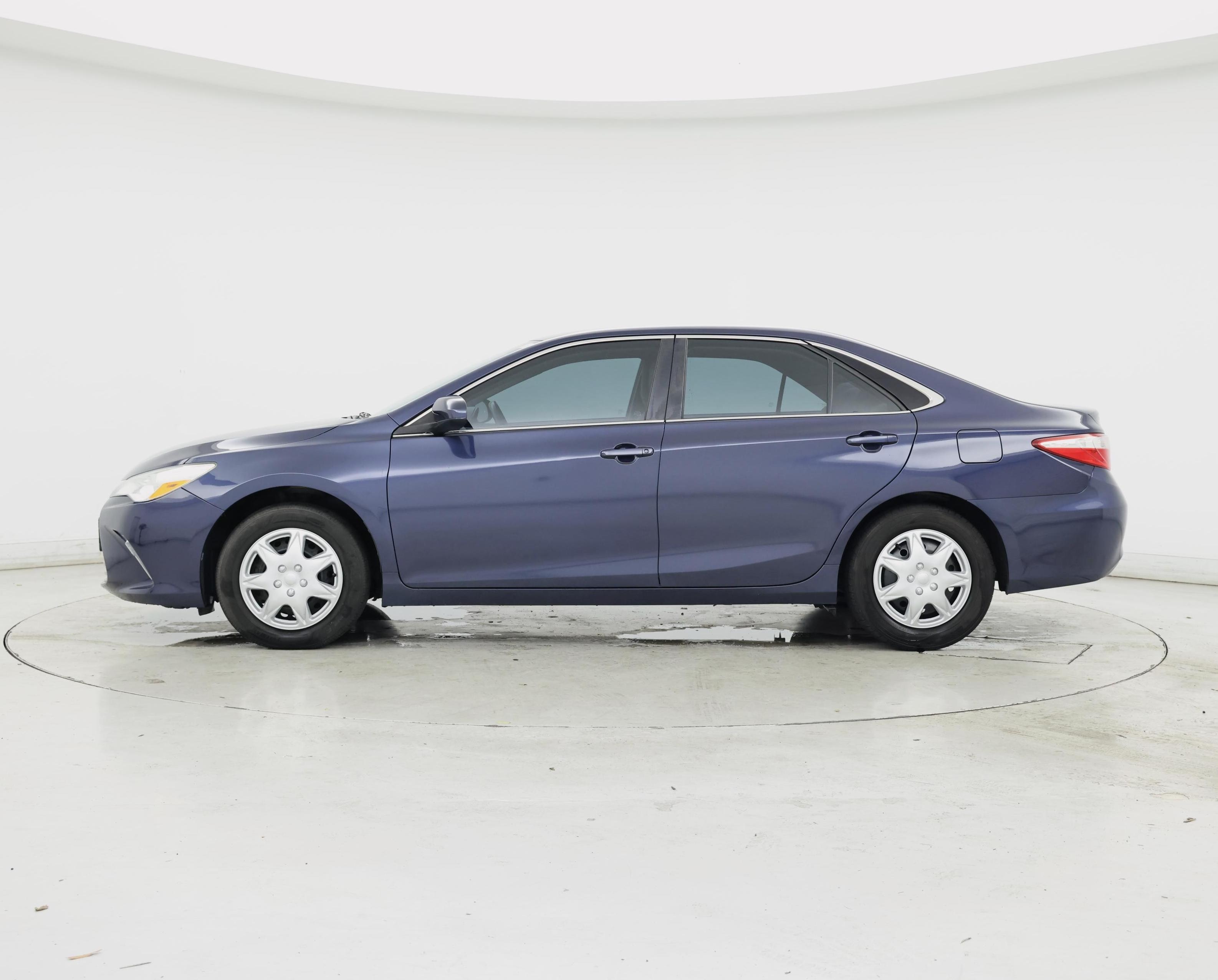 Thumbnail: 2016 Toyota Camry - 3