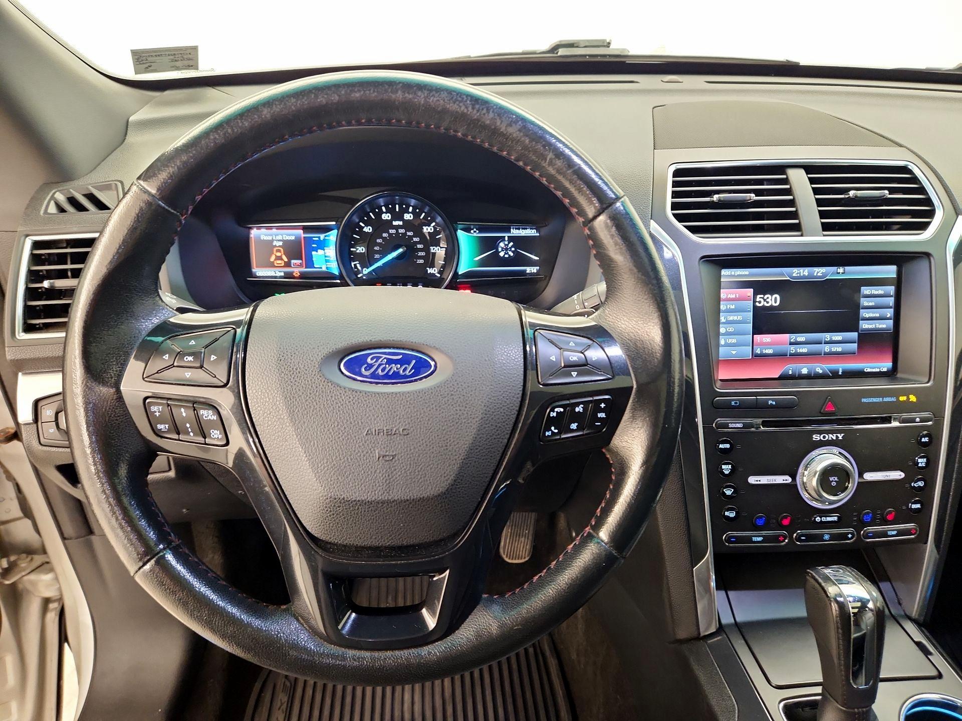 Thumbnail: 2016 Ford Explorer - 10