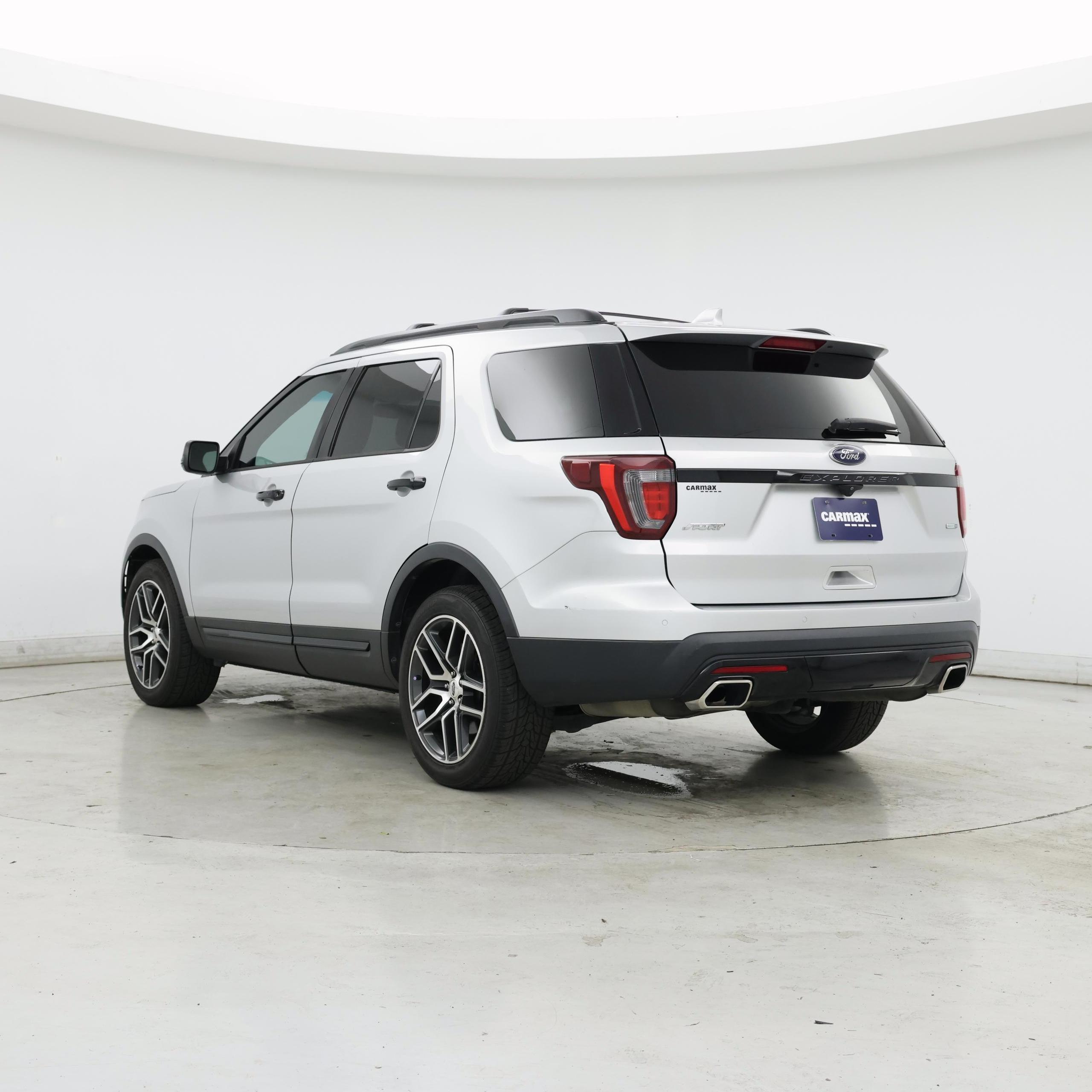 Thumbnail: 2016 Ford Explorer - 2