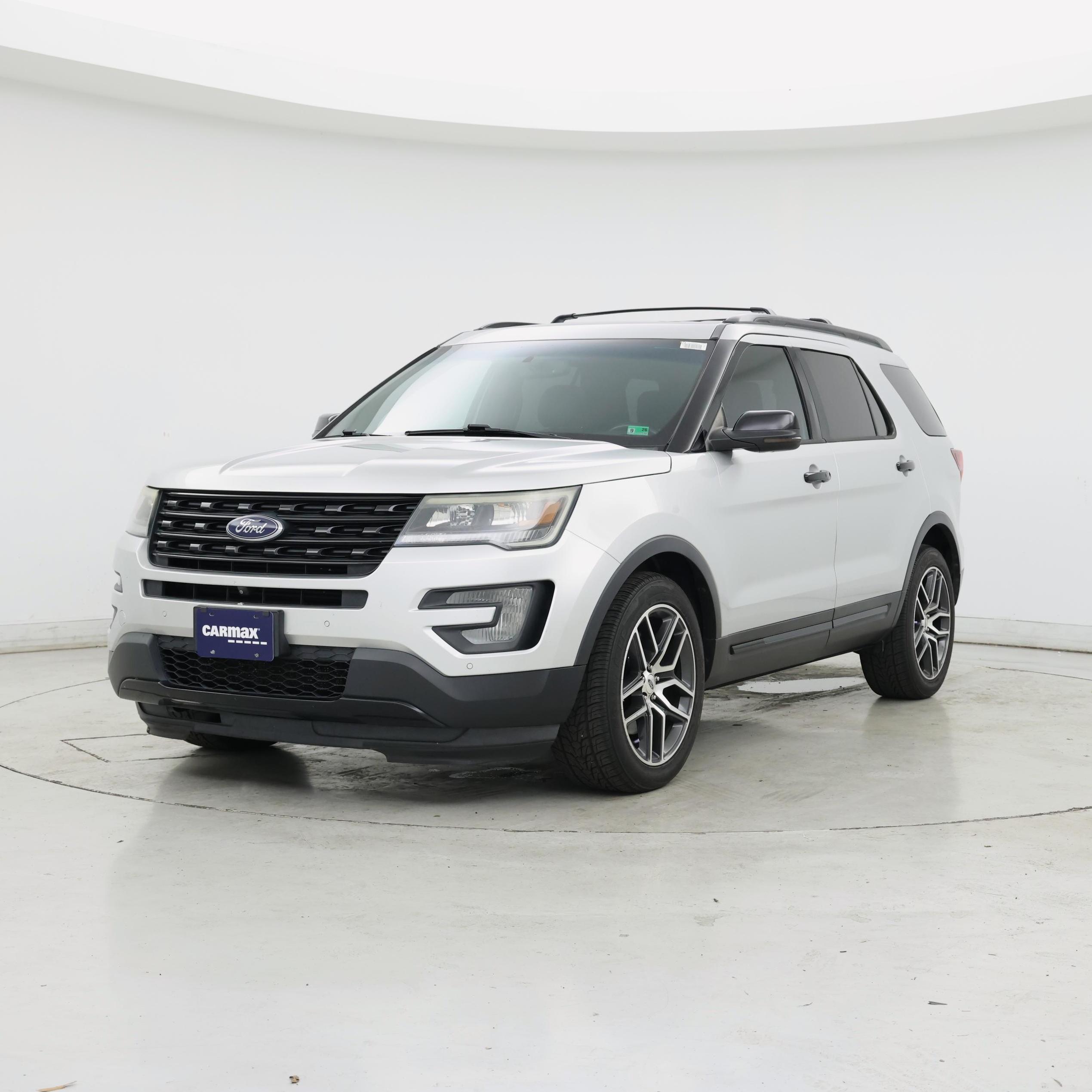 Thumbnail: 2016 Ford Explorer - 4