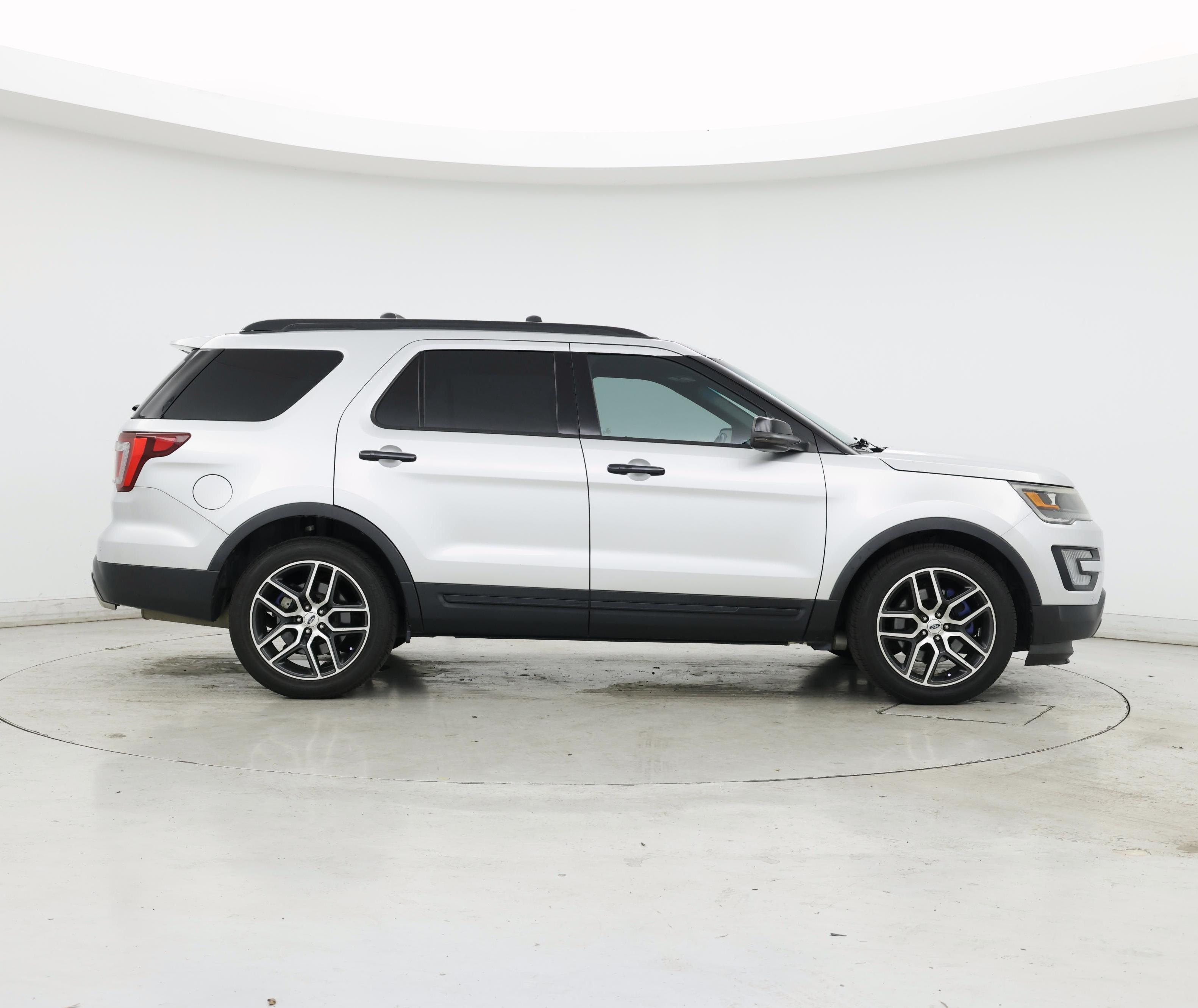 Thumbnail: 2016 Ford Explorer - 7