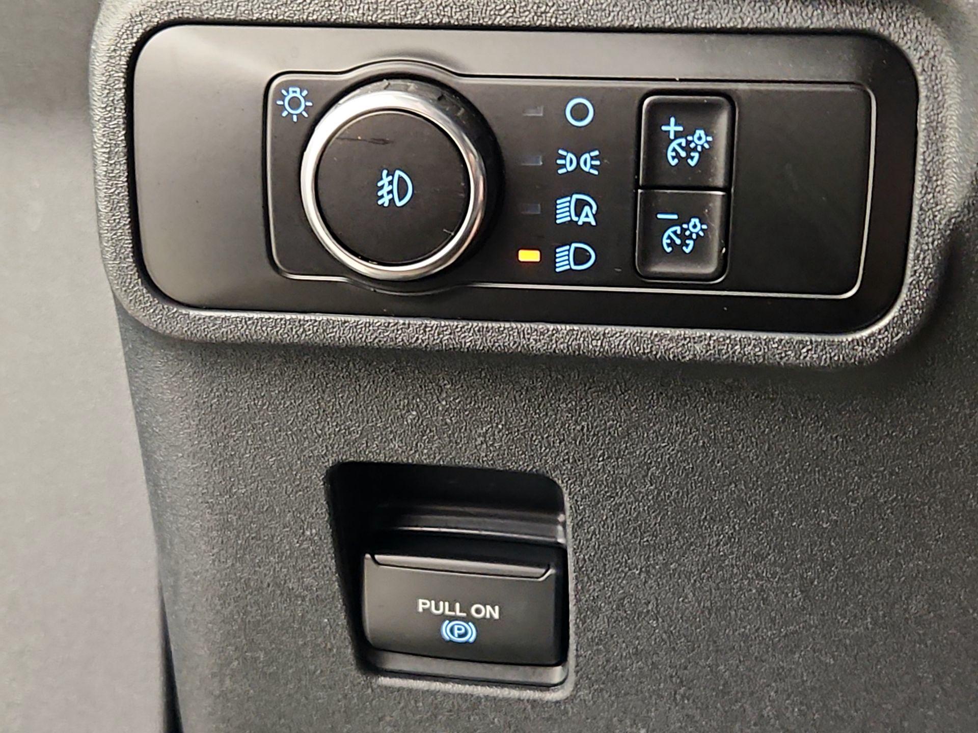 Thumbnail: 2023 Ford Bronco - 13