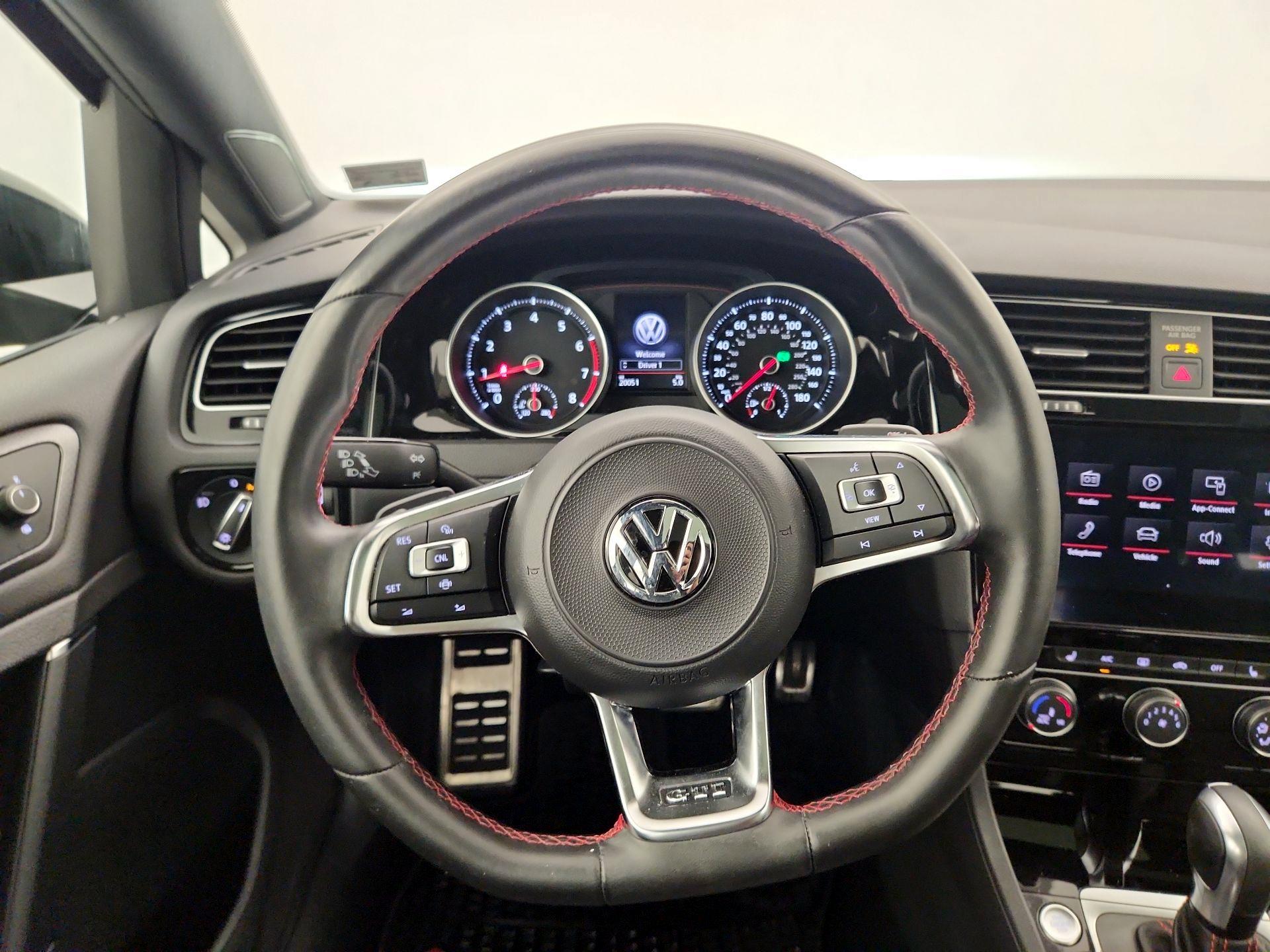 Thumbnail: 2020 Volkswagen Golf - 10