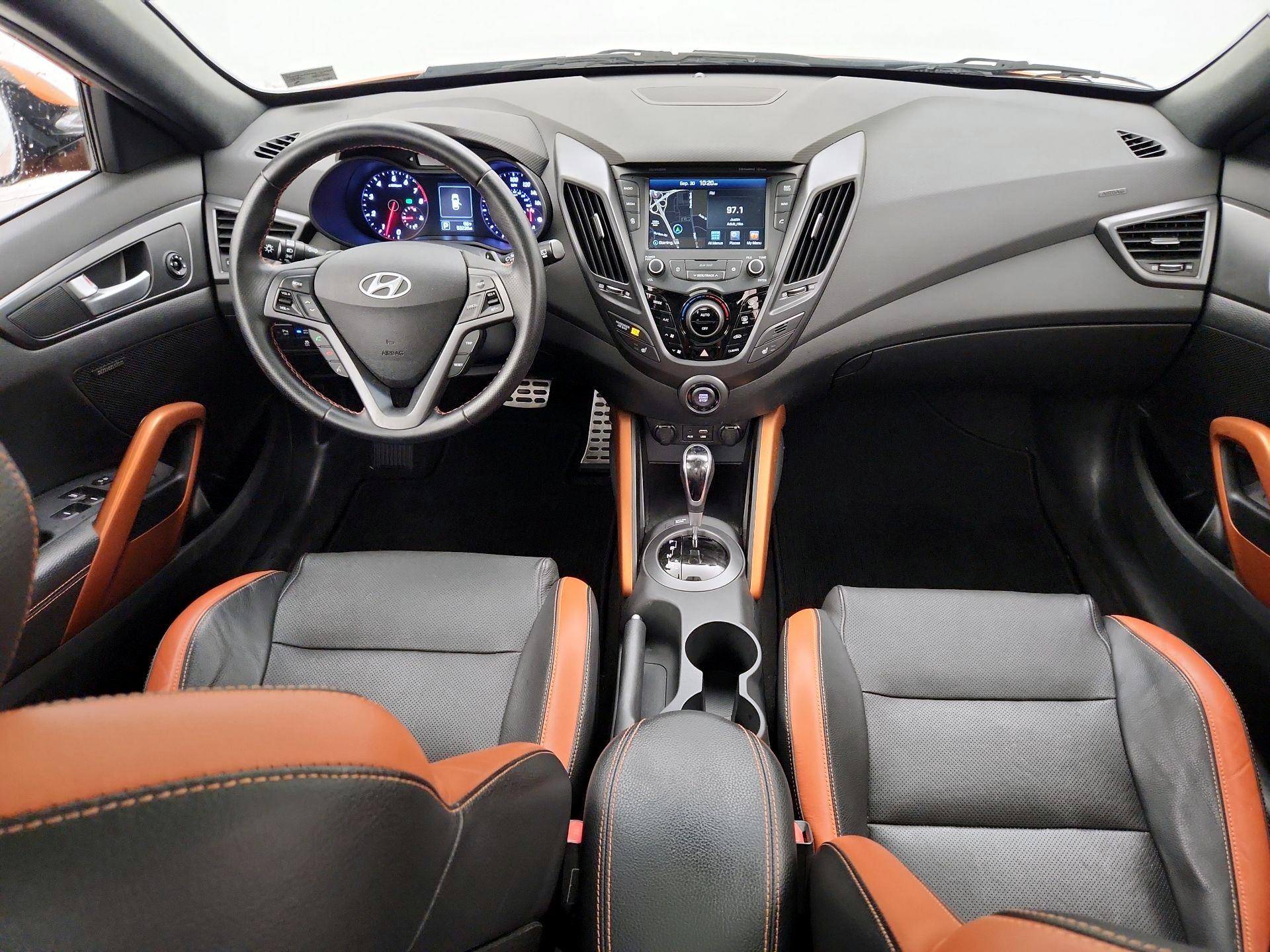 Thumbnail: 2016 Hyundai Veloster - 9