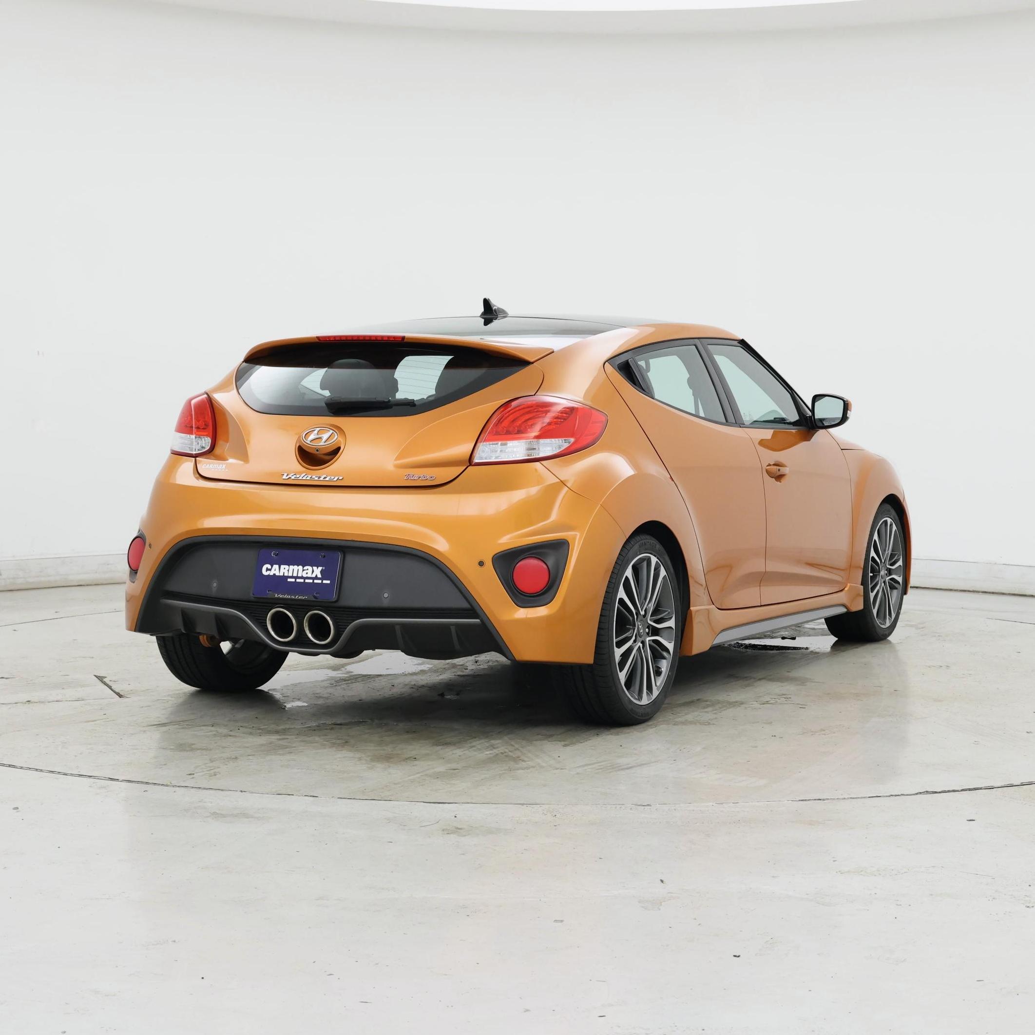 Thumbnail: 2016 Hyundai Veloster - 8