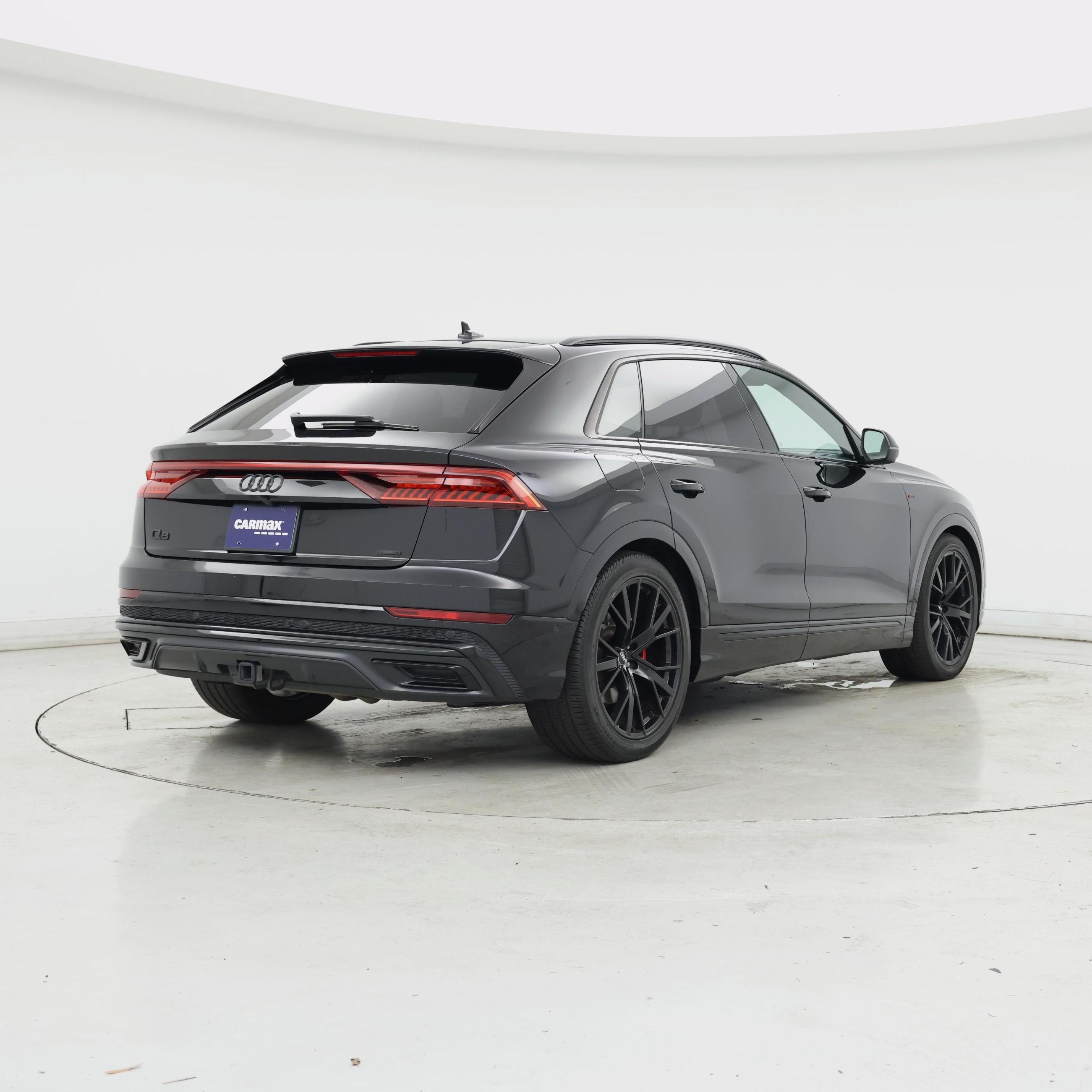 Thumbnail: 2019 Audi Q8 - 8