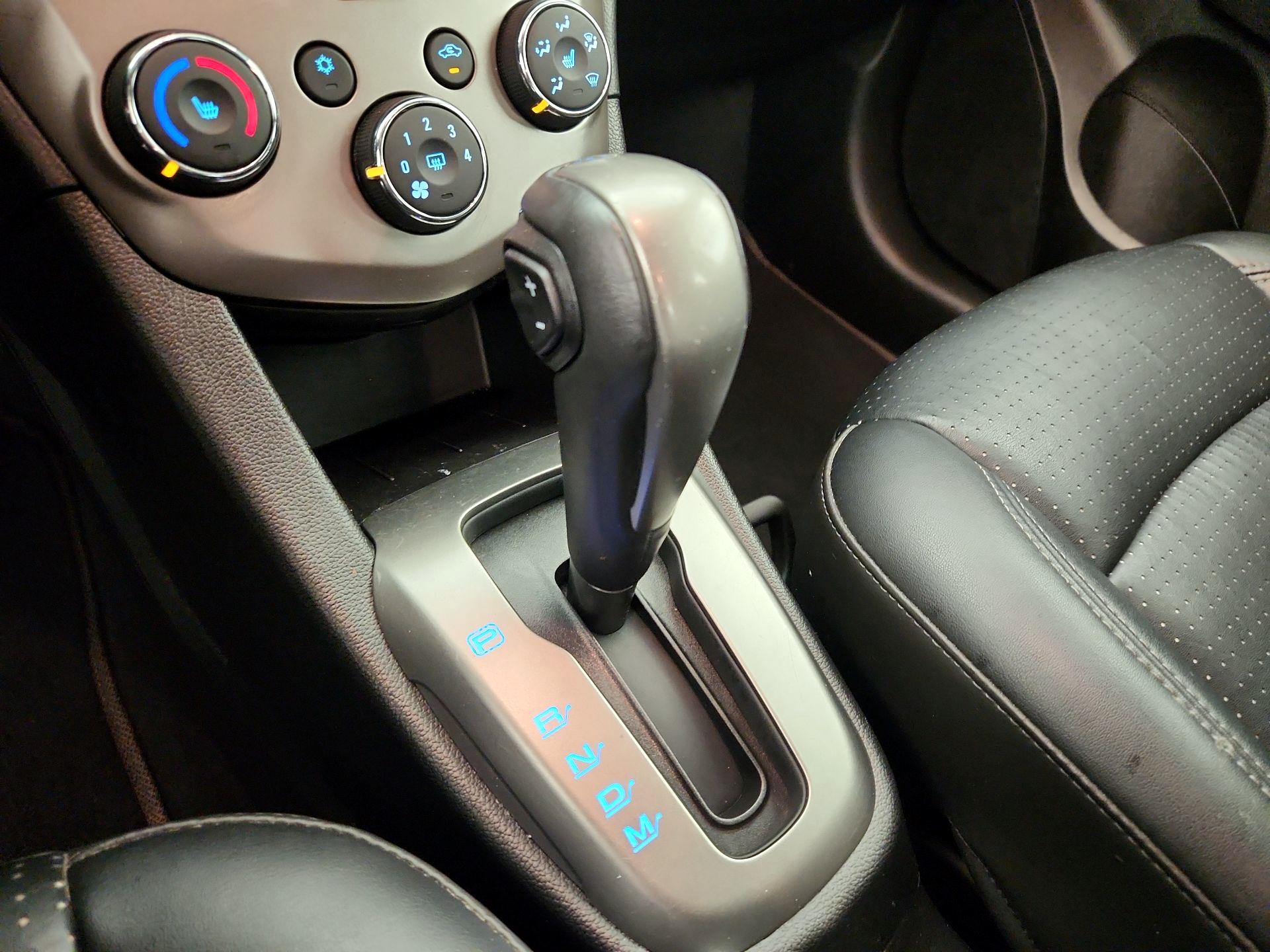 Thumbnail: 2016 Chevrolet Sonic - 18