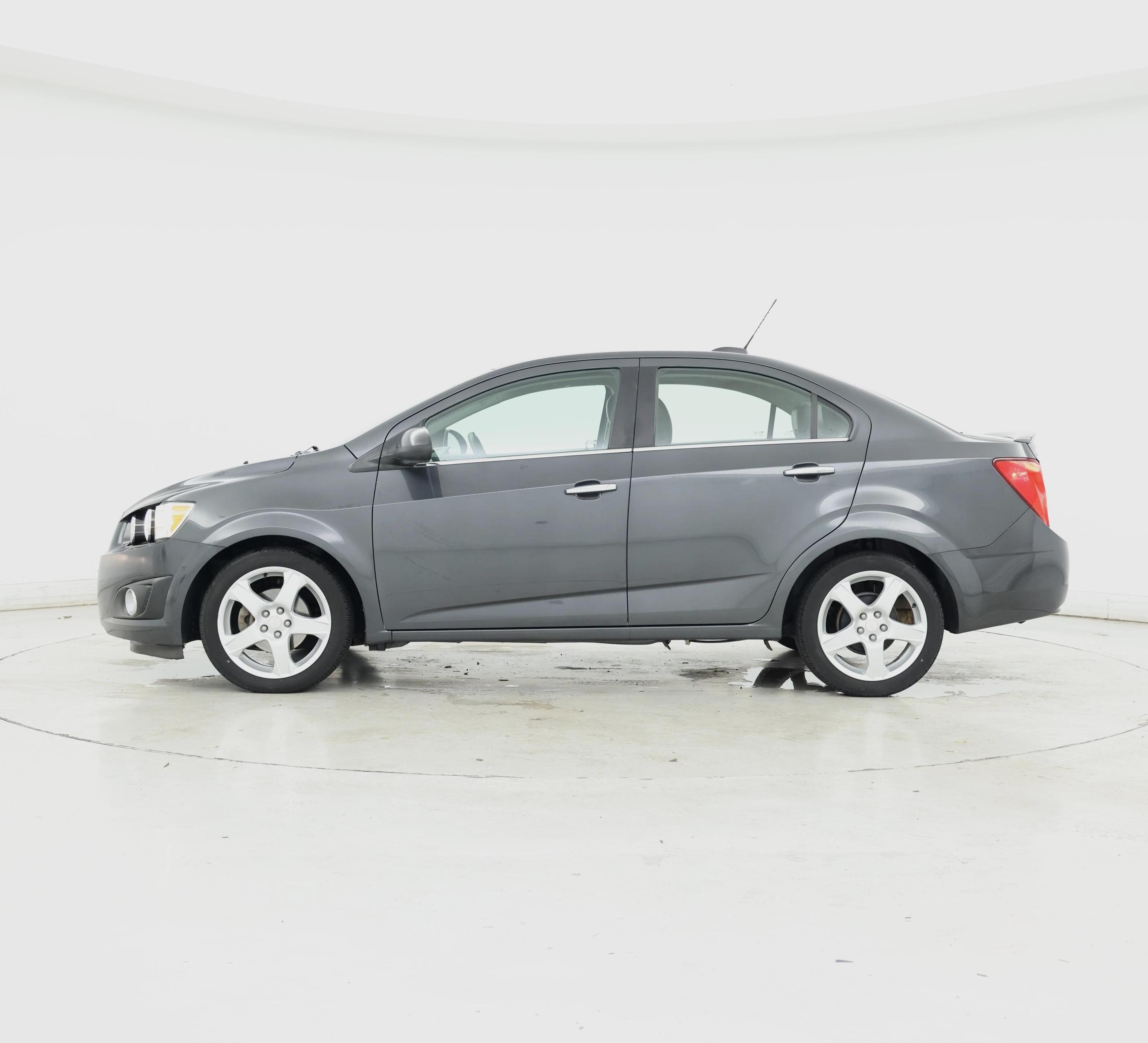 Thumbnail: 2016 Chevrolet Sonic - 3