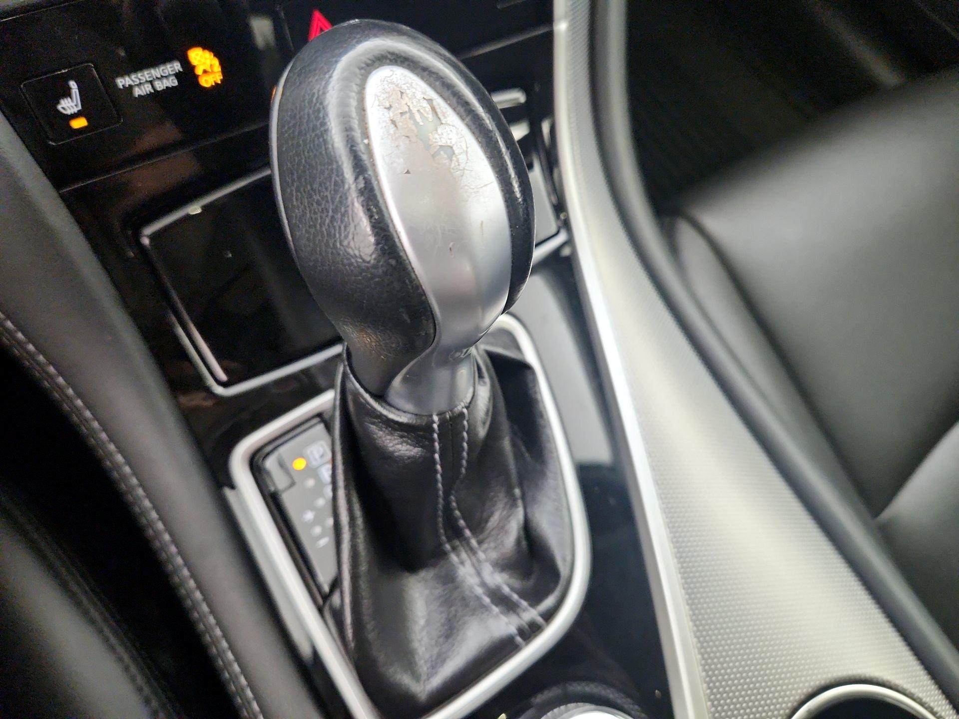 Thumbnail: 2014 INFINITI Q50 - 18