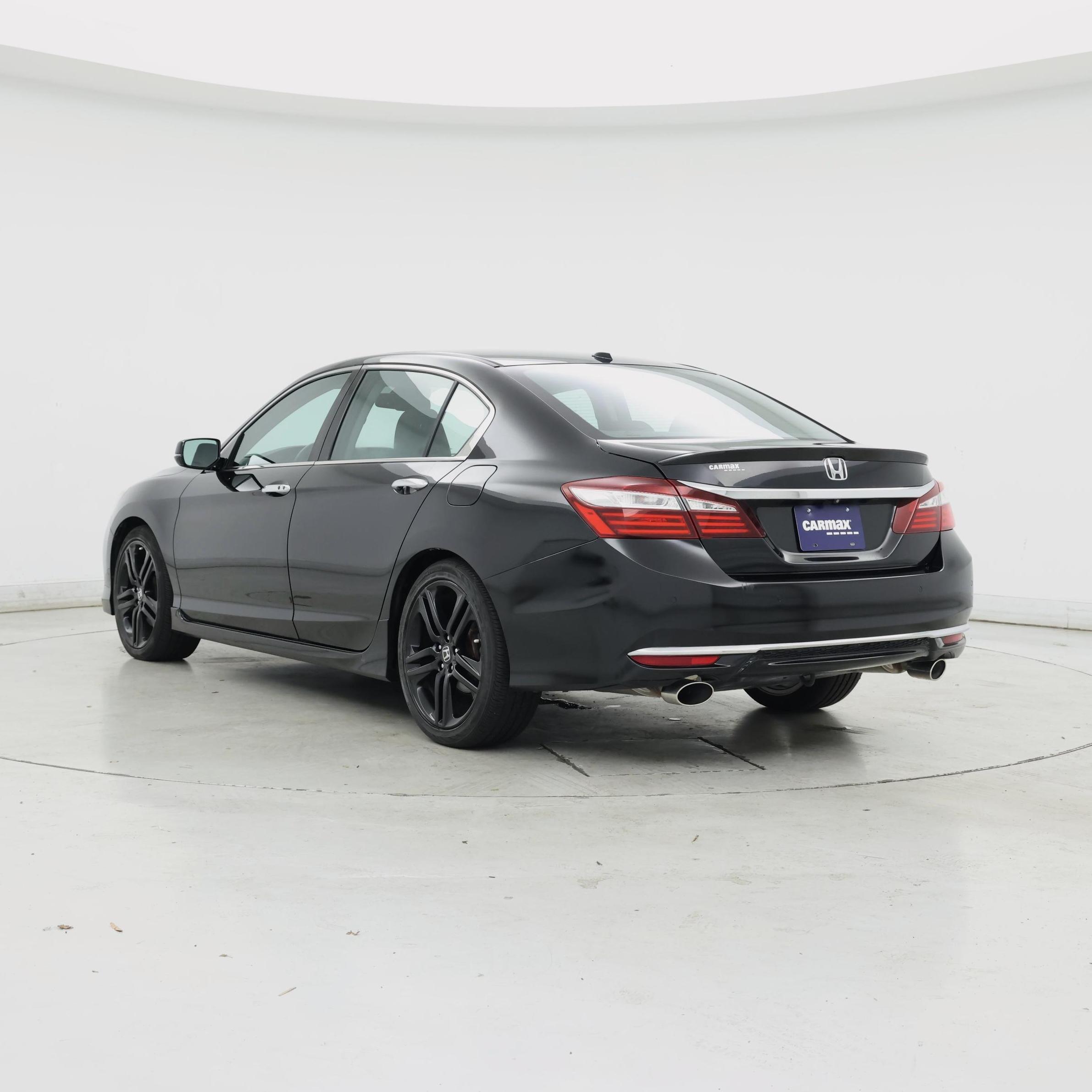 Thumbnail: 2017 Honda Accord - 2