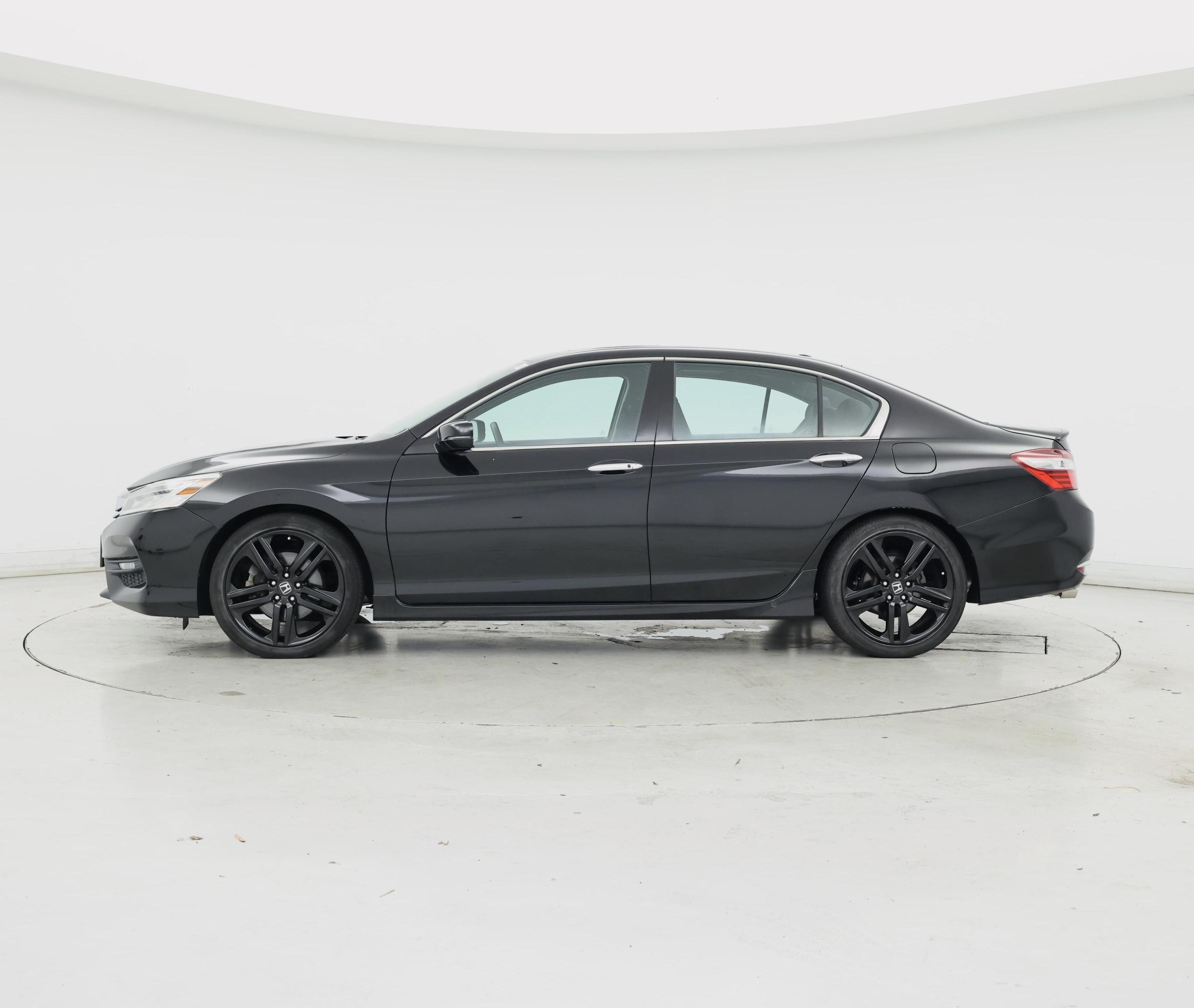 Thumbnail: 2017 Honda Accord - 3