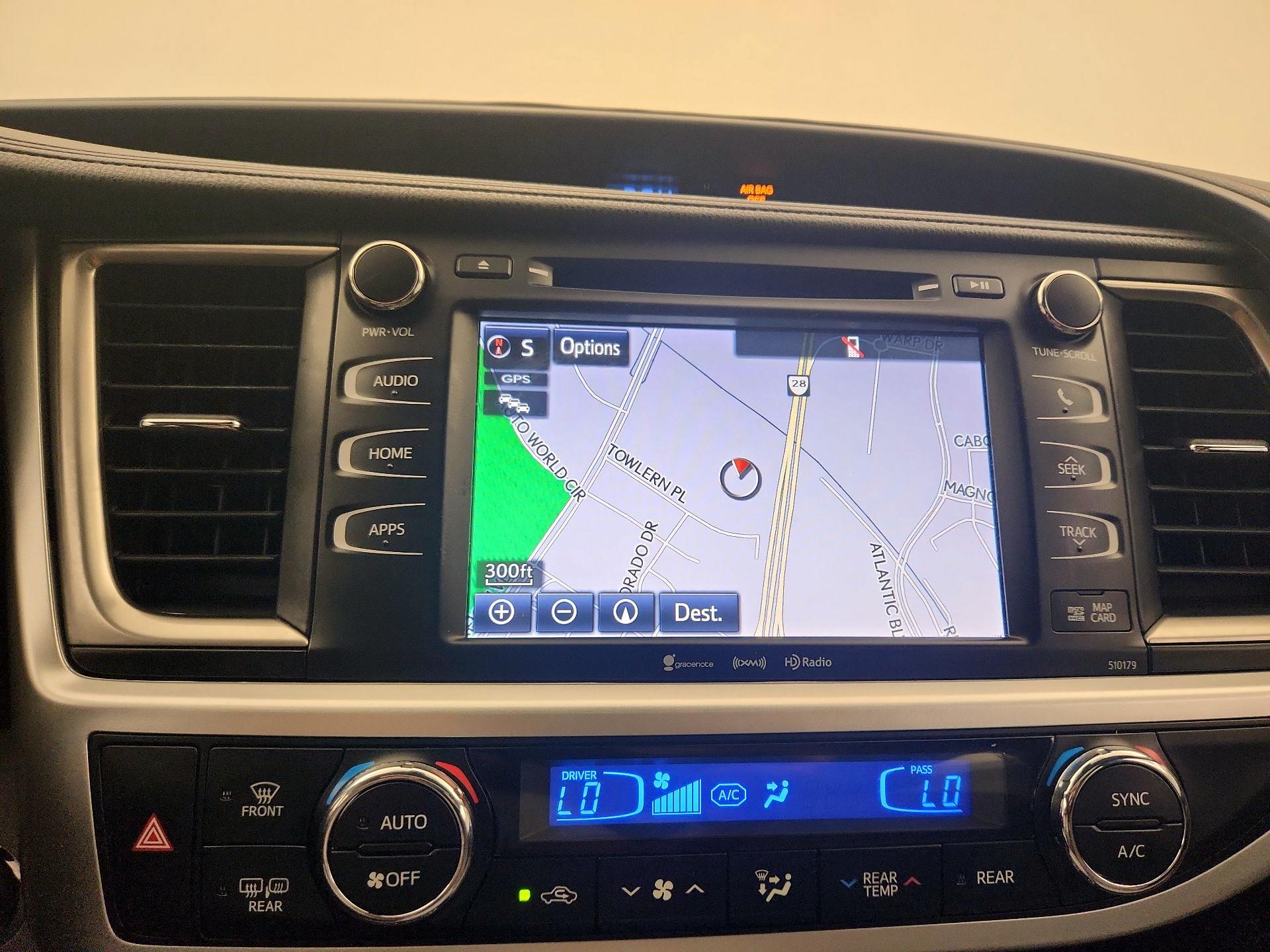 Thumbnail: 2018 Toyota Highlander - 14