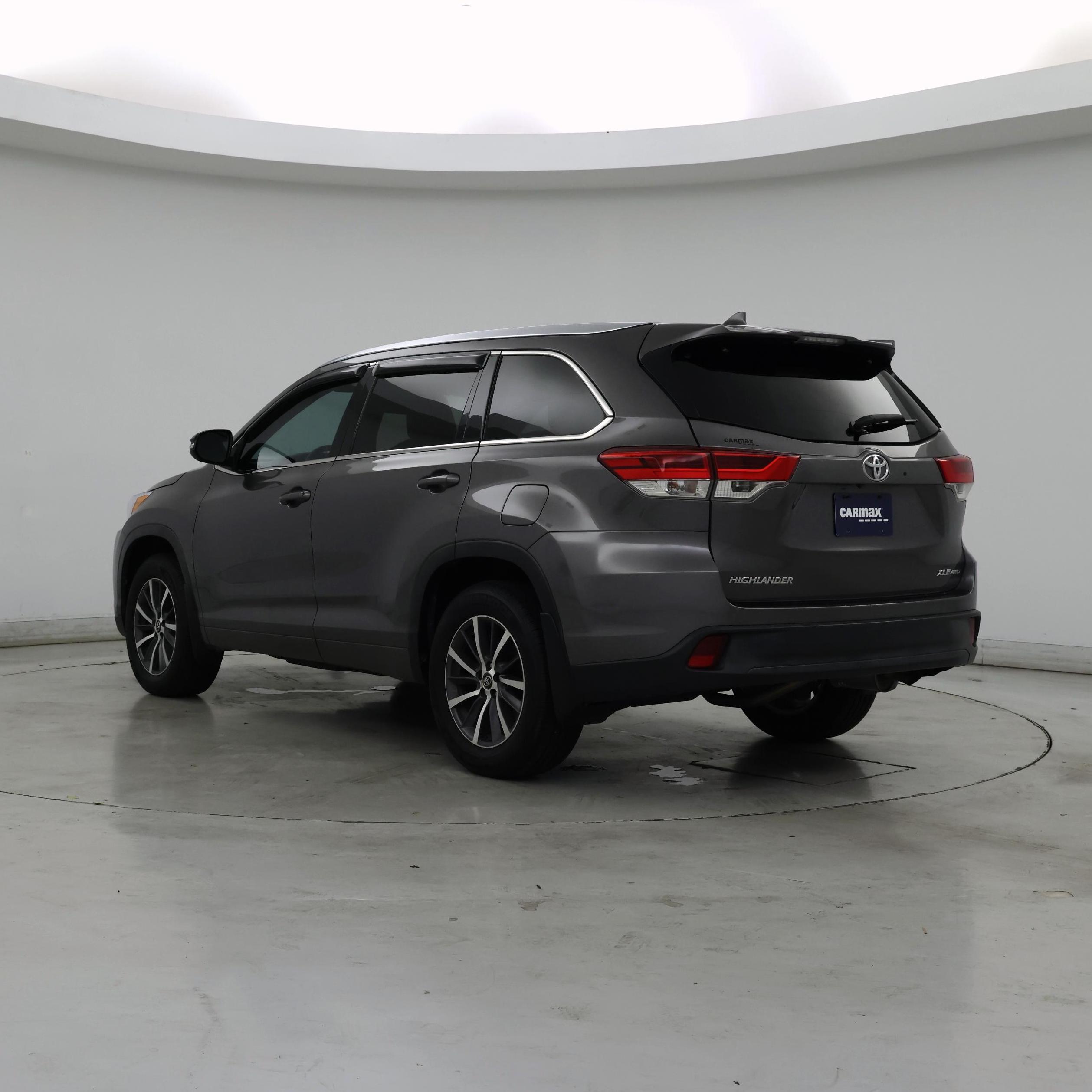 Thumbnail: 2018 Toyota Highlander - 2
