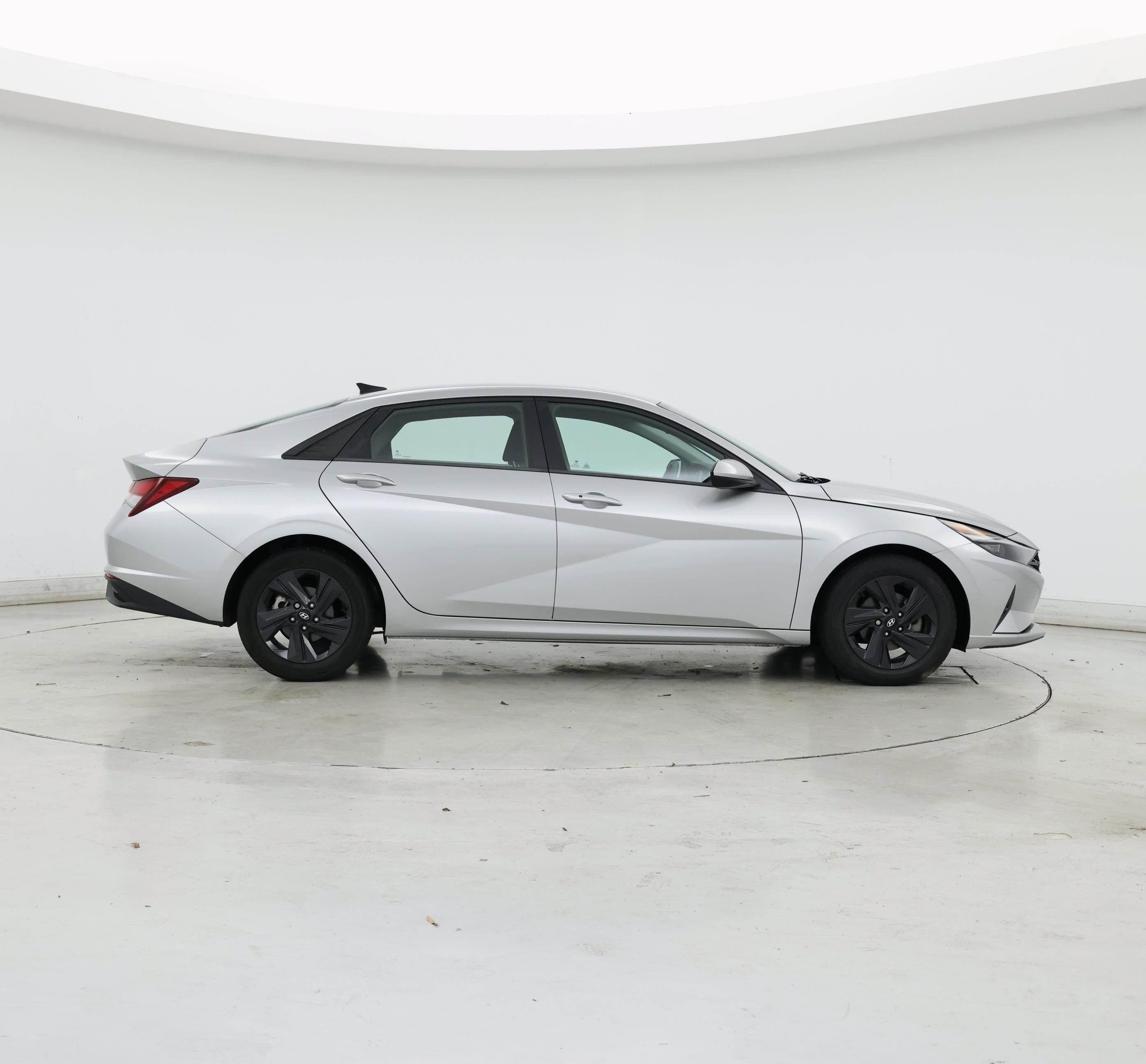 Thumbnail: 2022 Hyundai Elantra - 7