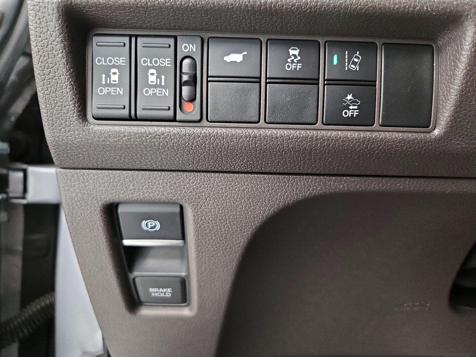 Thumbnail: 2019 Honda Odyssey - 13