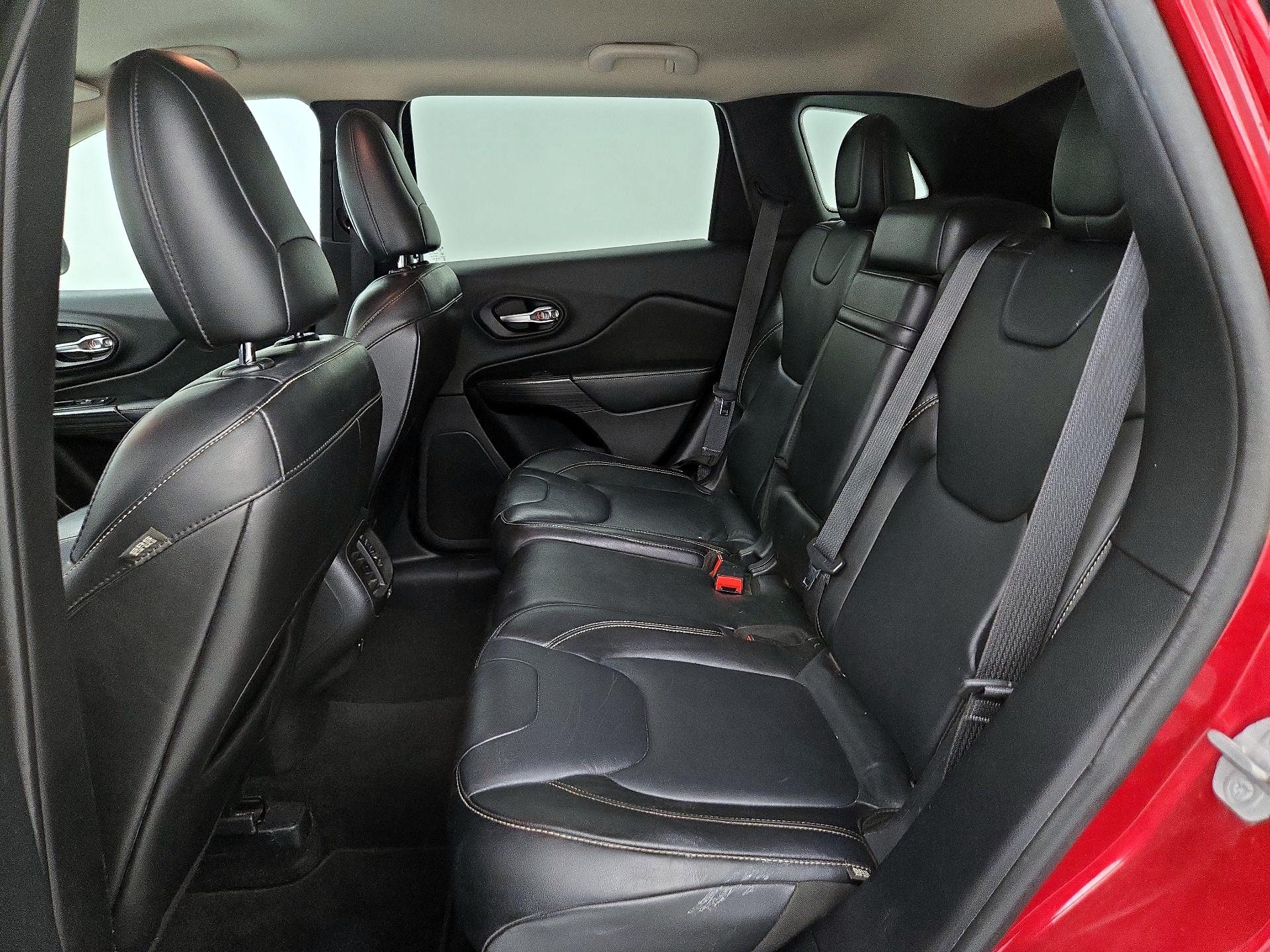 Thumbnail: 2014 Jeep Cherokee - 20