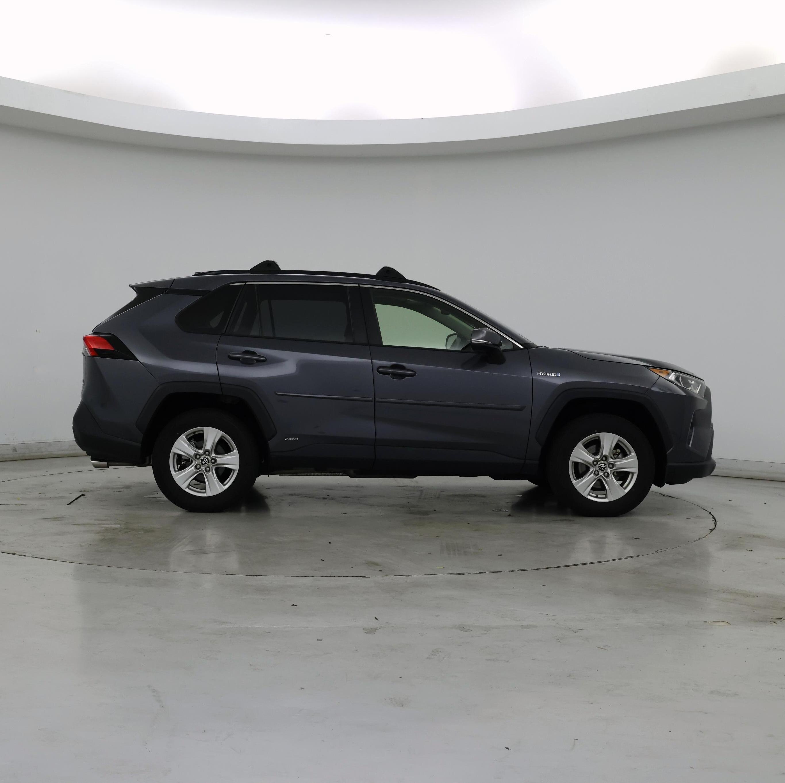 Thumbnail: 2021 Toyota RAV4 - 7