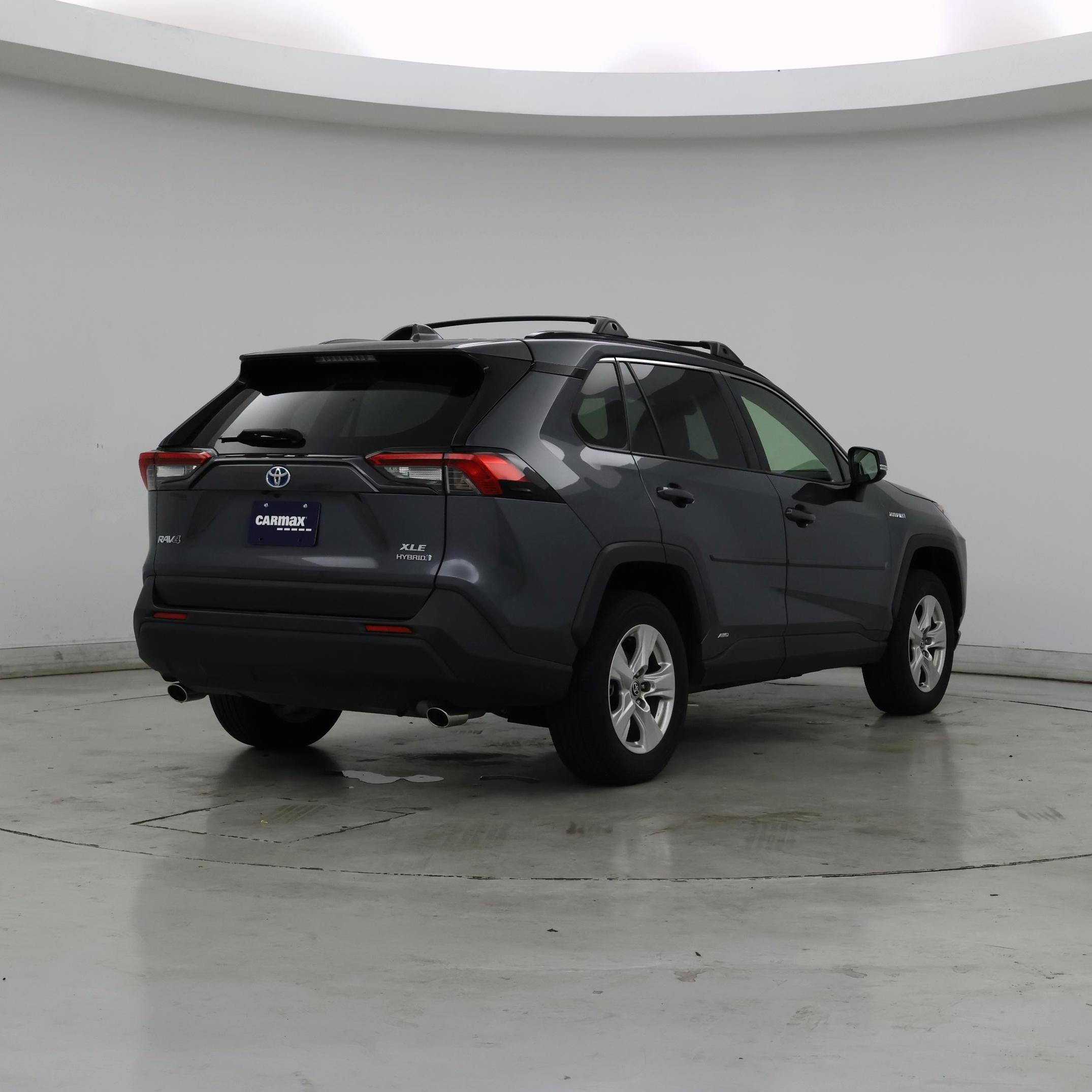 Thumbnail: 2021 Toyota RAV4 - 8