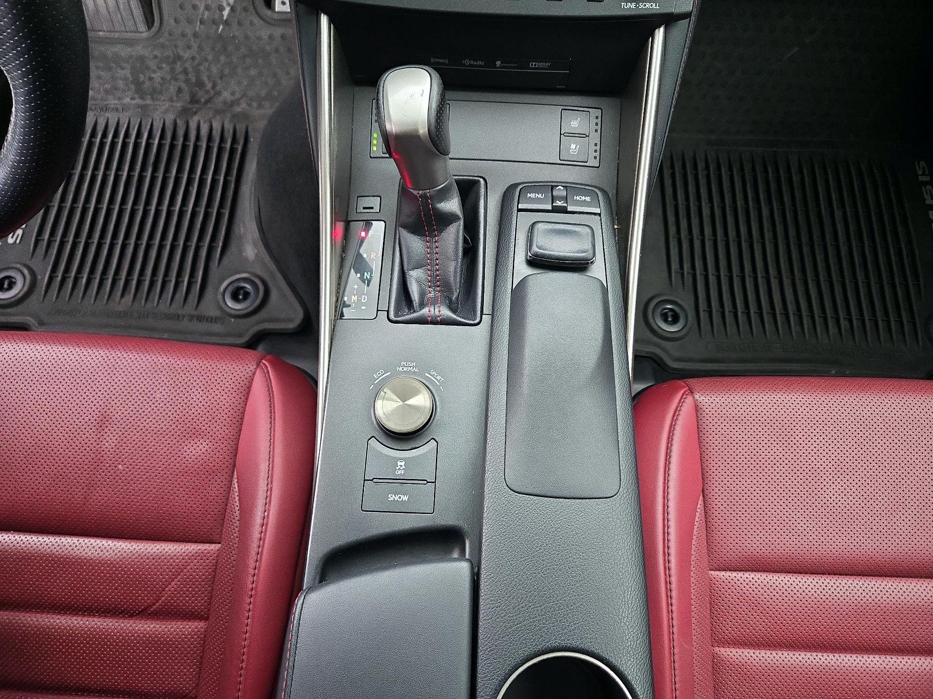 Thumbnail: 2015 Lexus IS - 18