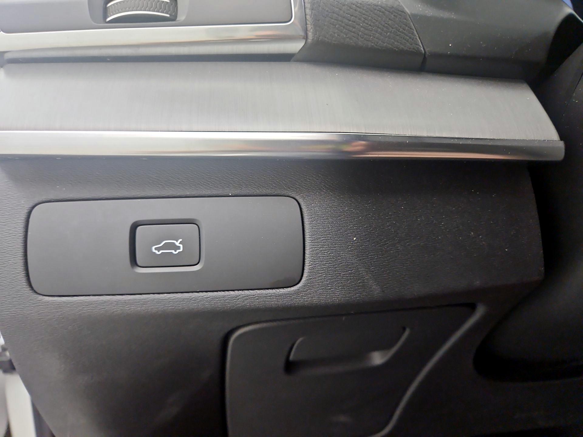 Thumbnail: 2023 Volvo XC90 - 13
