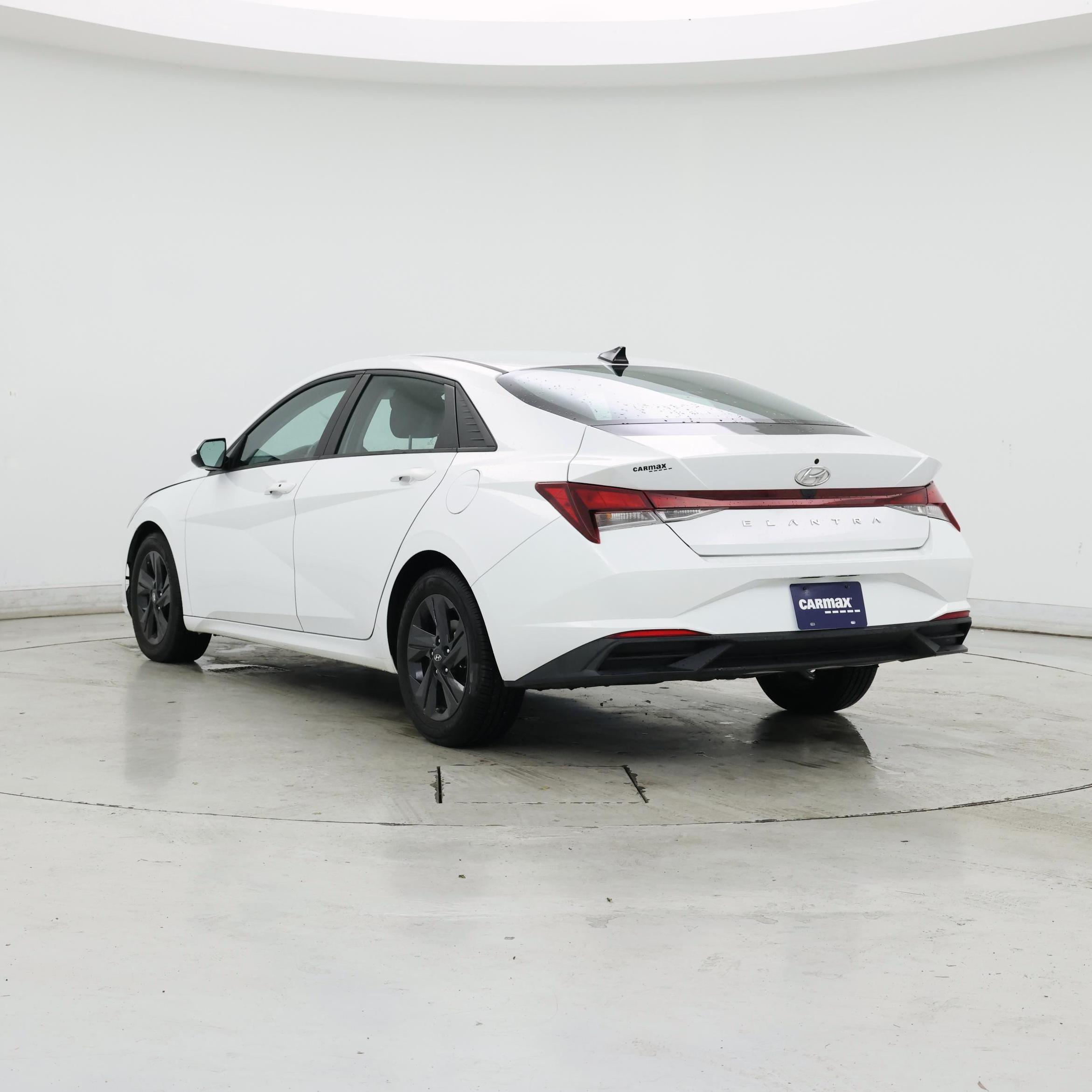 Thumbnail: 2021 Hyundai Elantra - 2