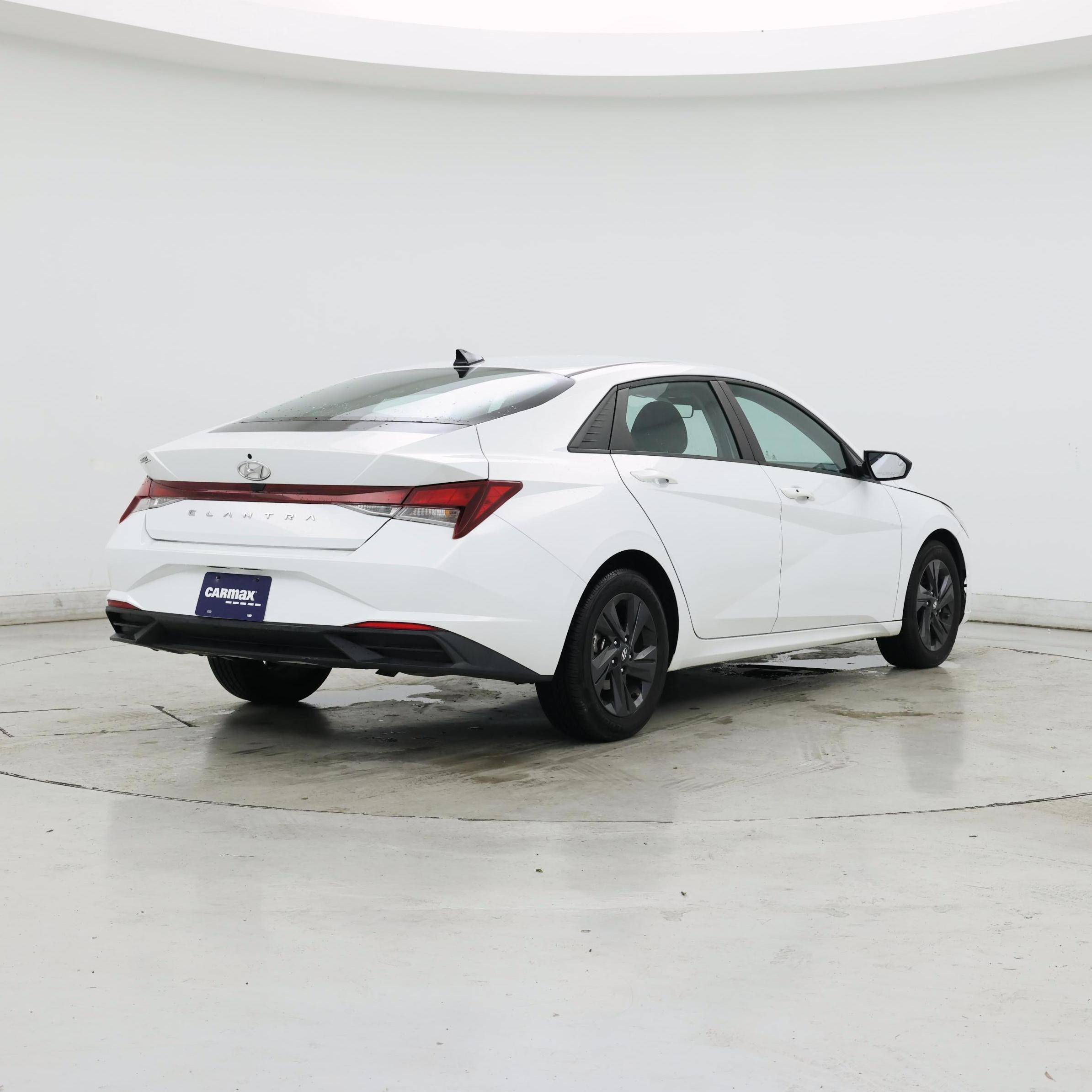 Thumbnail: 2021 Hyundai Elantra - 8