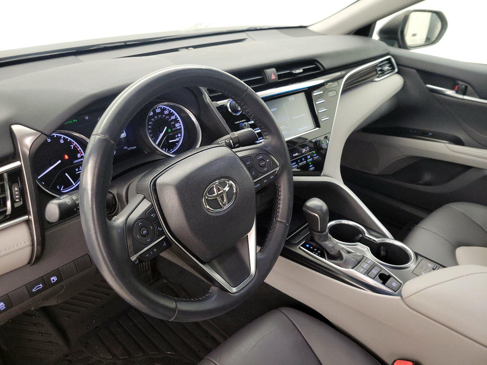 Thumbnail: 2018 Toyota Camry - 9