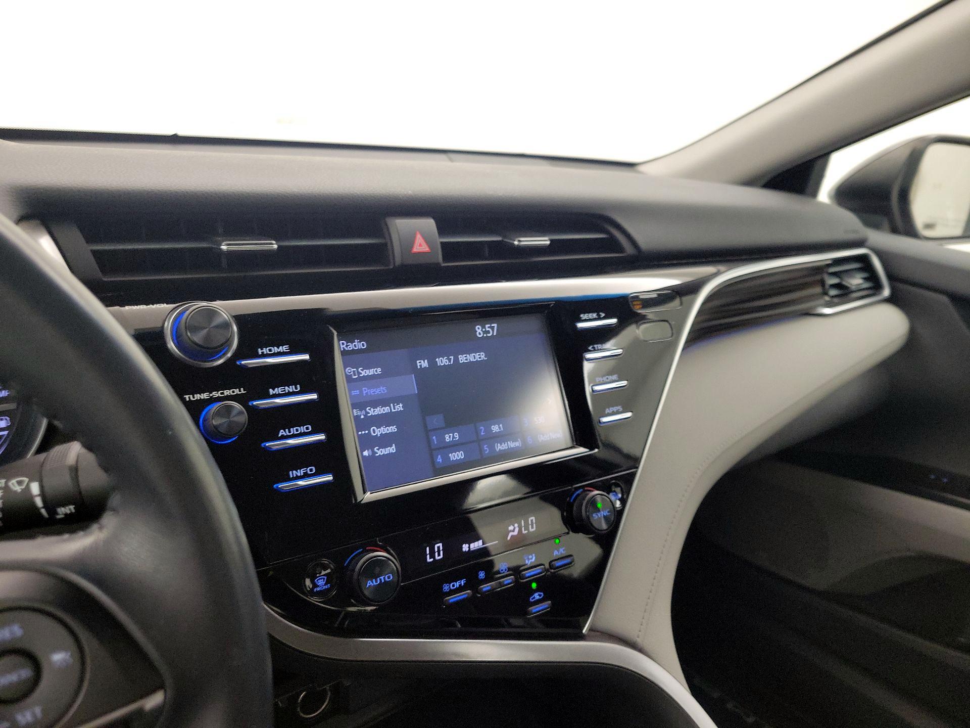Thumbnail: 2018 Toyota Camry - 15