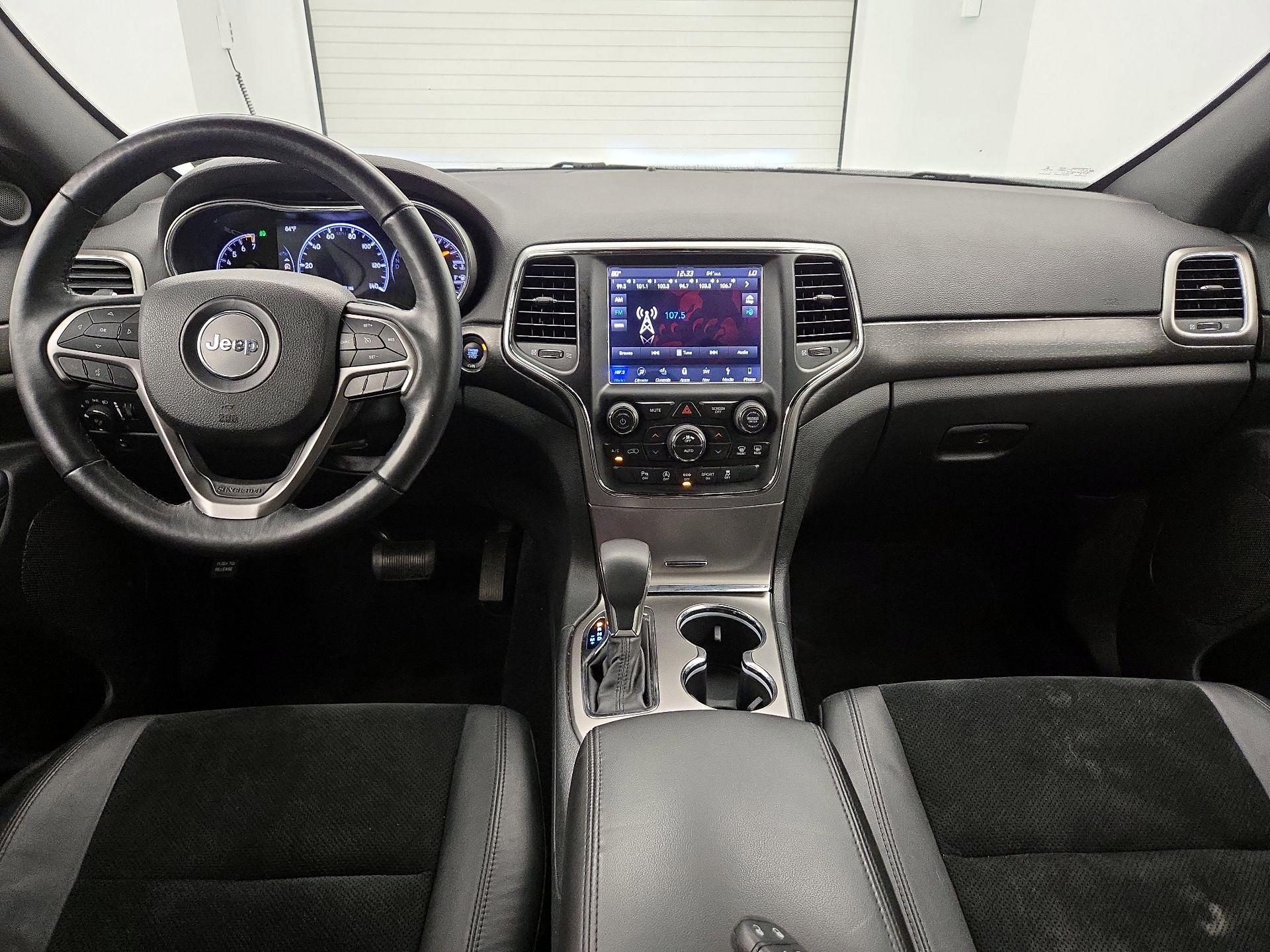Thumbnail: 2018 Jeep Grand Cherokee - 9