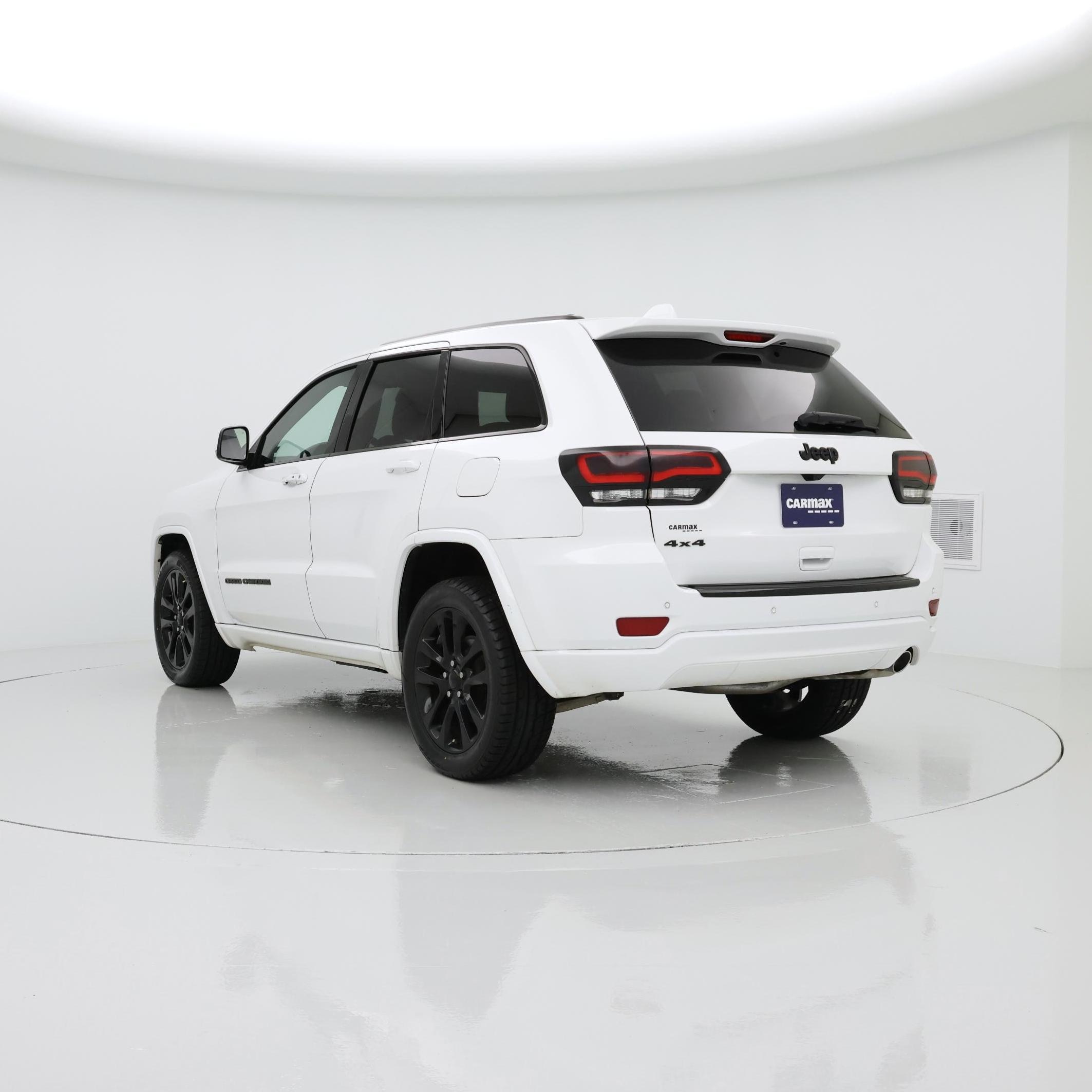 Thumbnail: 2018 Jeep Grand Cherokee - 2