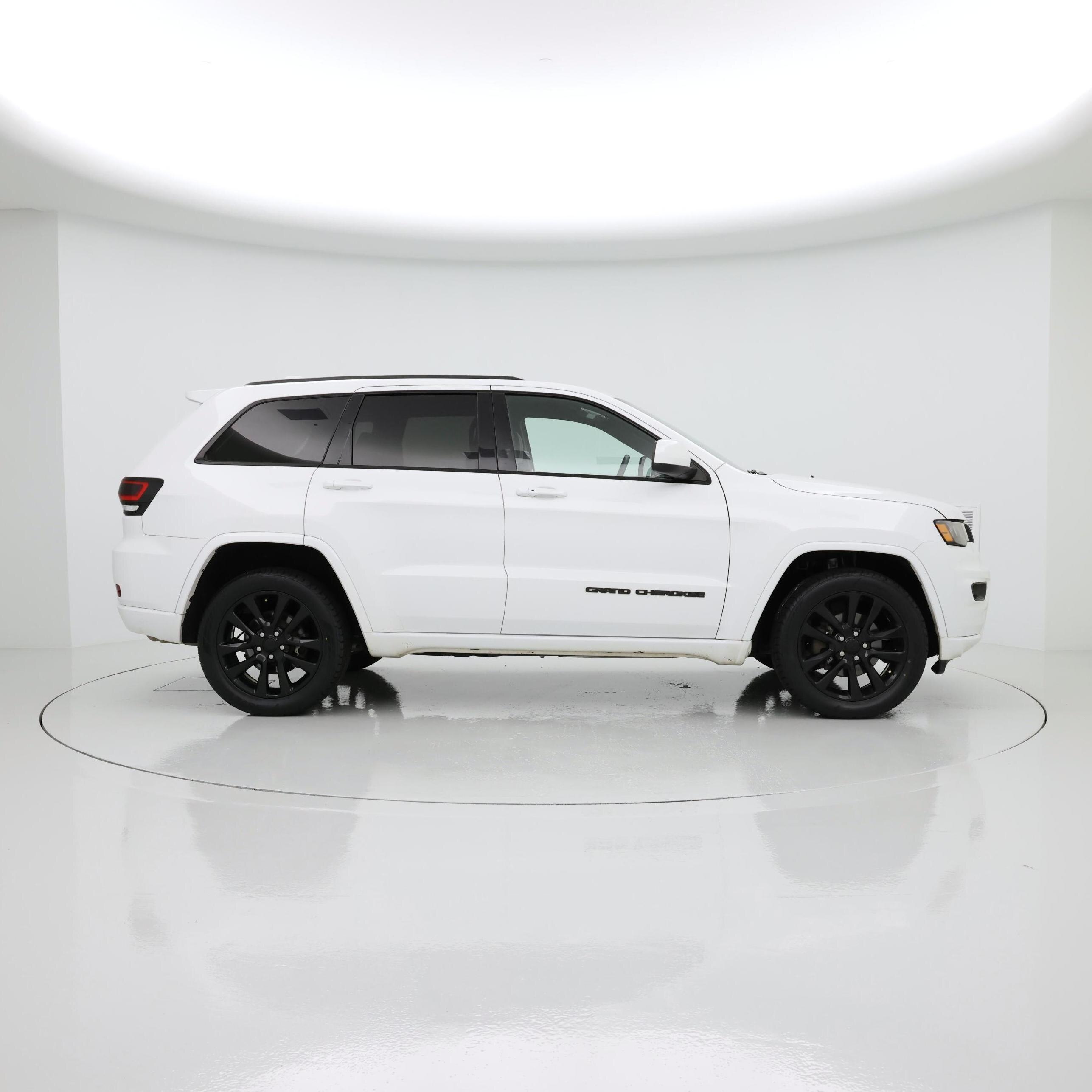 Thumbnail: 2018 Jeep Grand Cherokee - 7
