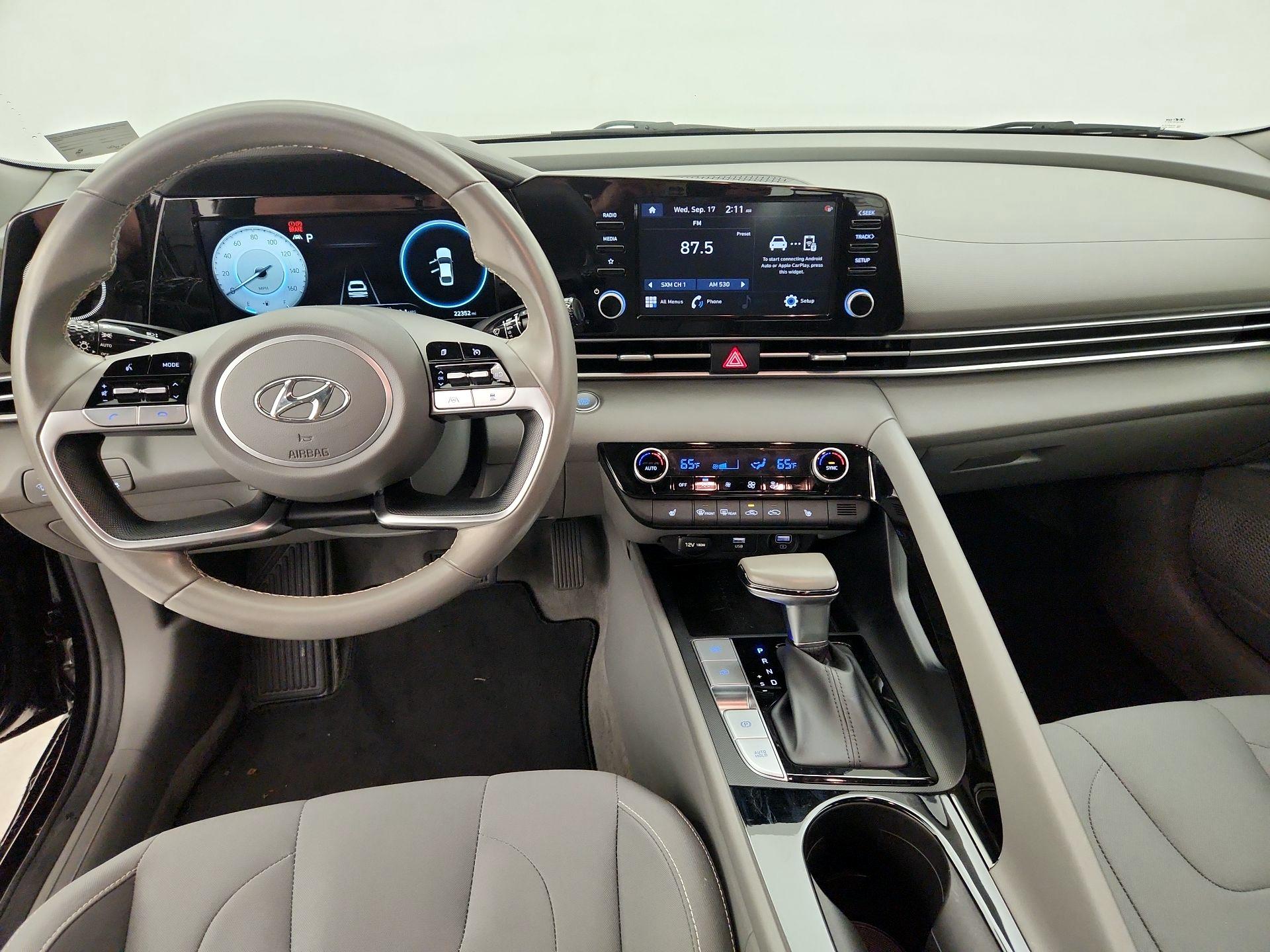 Thumbnail: 2022 Hyundai Elantra - 9