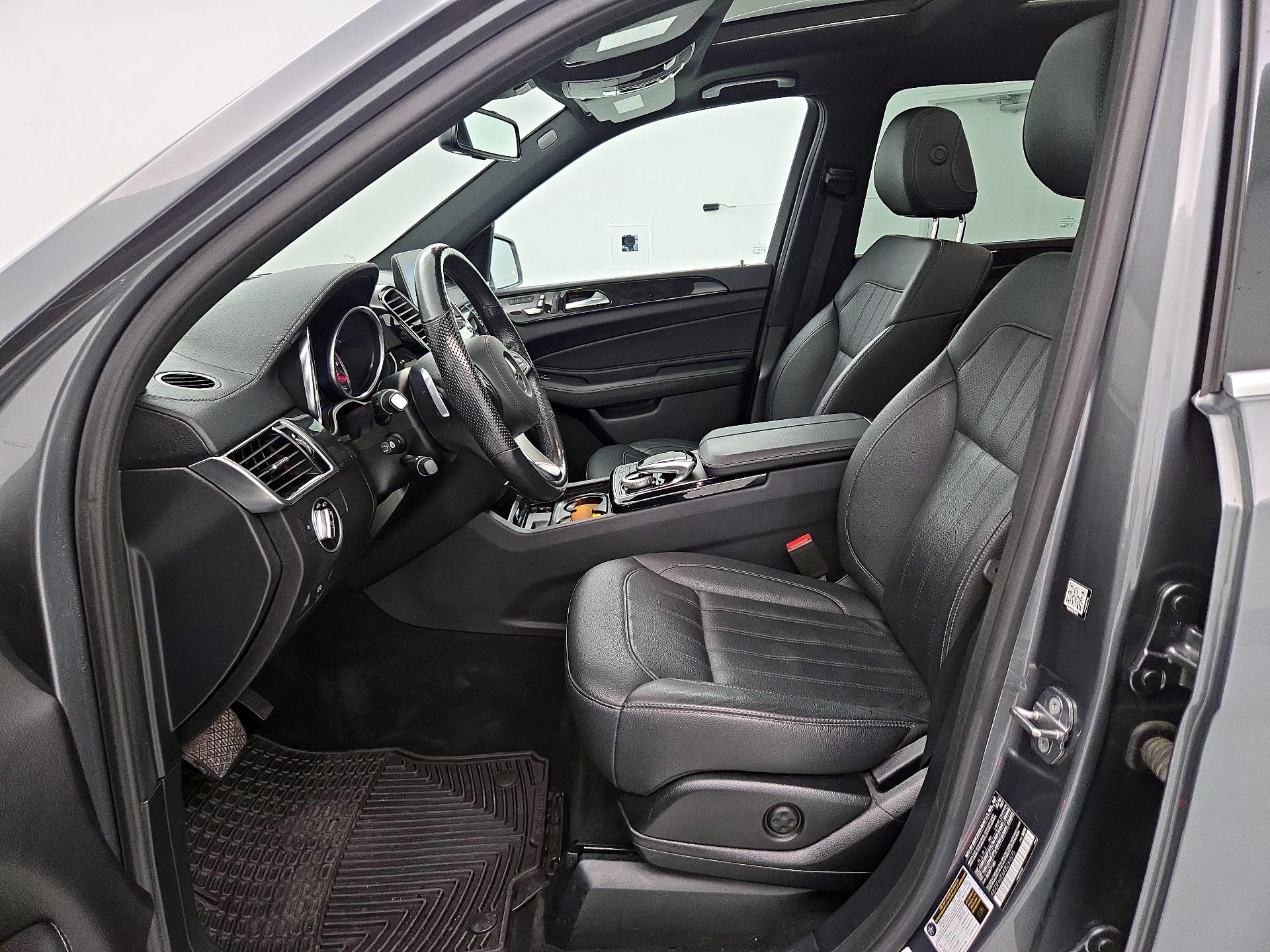Thumbnail: 2019 Mercedes-Benz GLS - 11