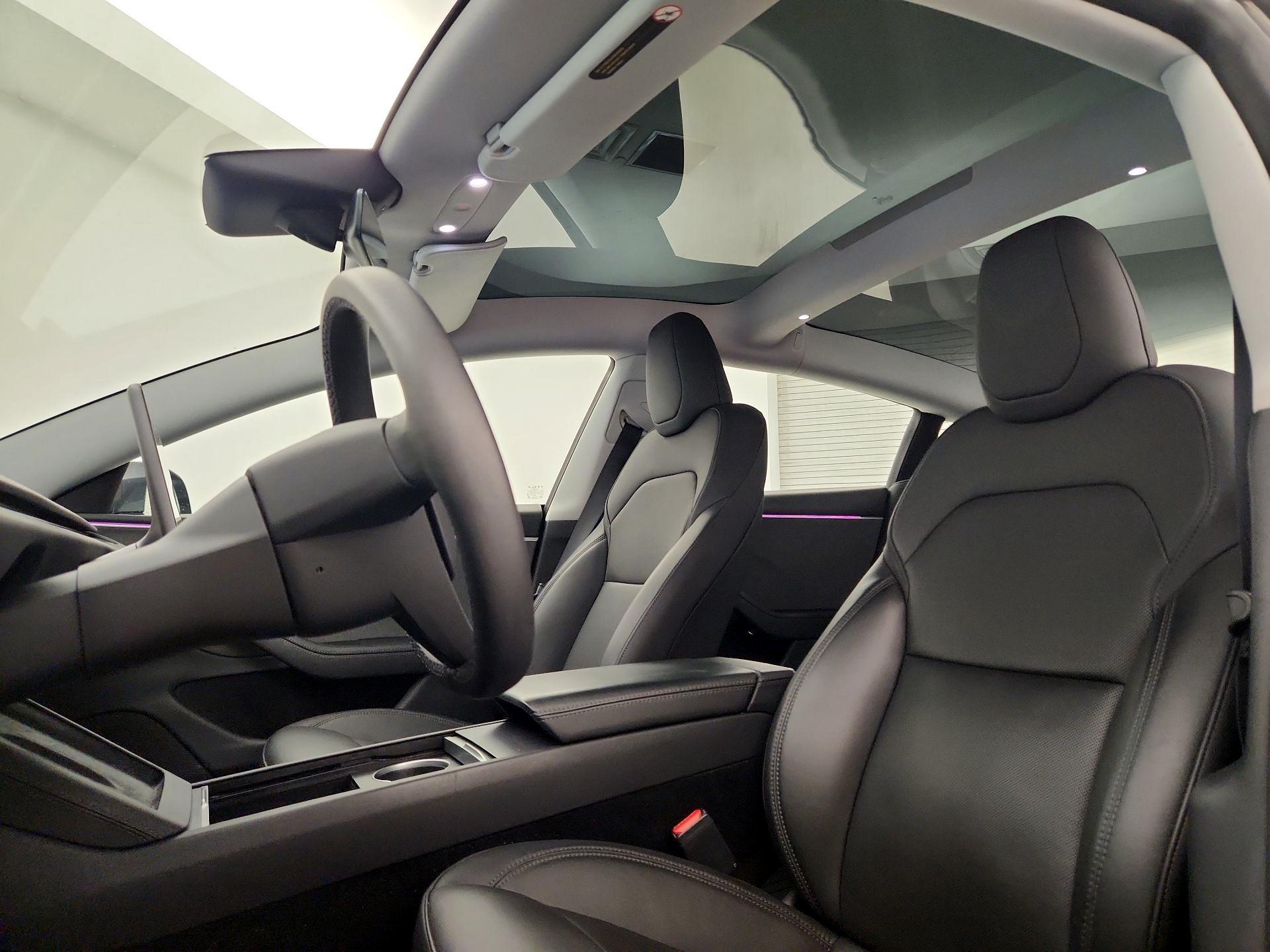 Thumbnail: 2025 Tesla Model 3 - 19