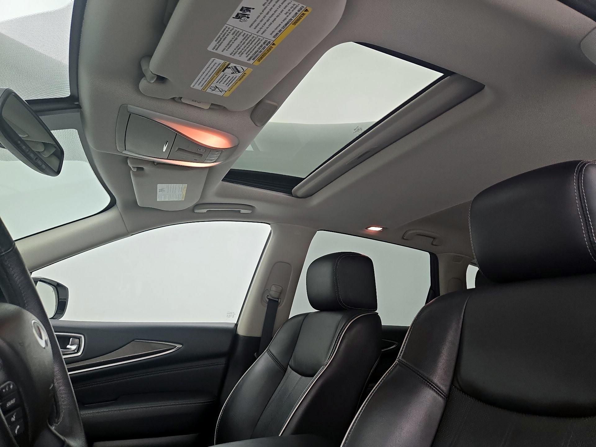 Thumbnail: 2017 INFINITI QX60 - 20