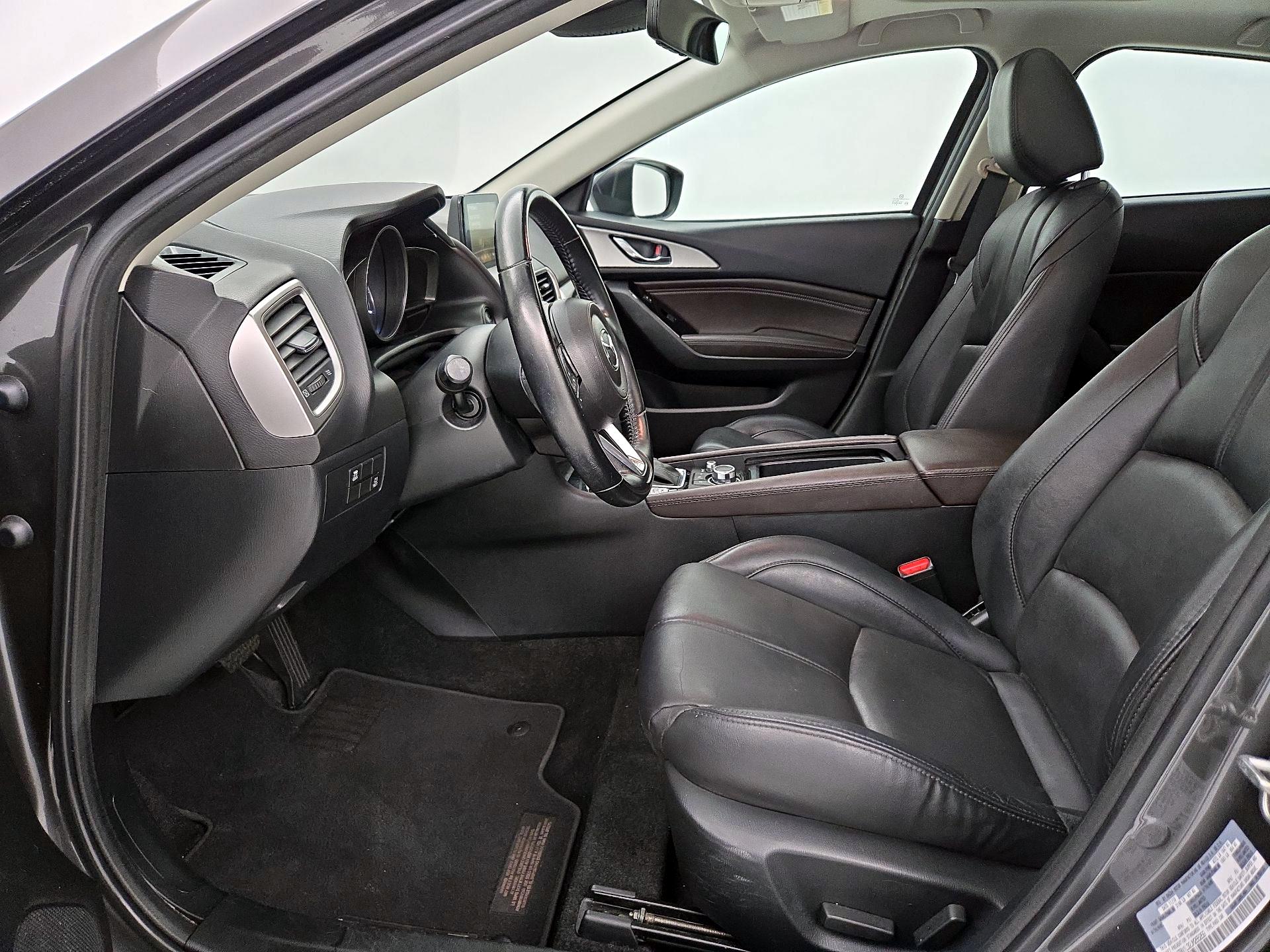 Thumbnail: 2018 Mazda Mazda3 - 11