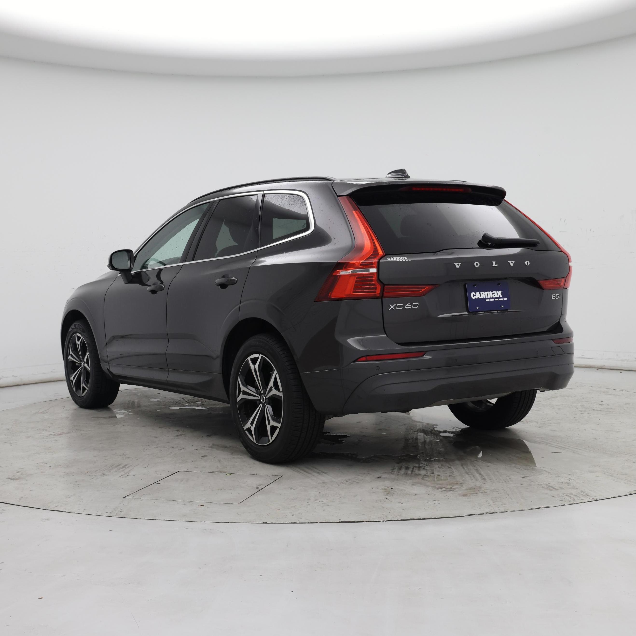 Thumbnail: 2022 Volvo XC60 - 2