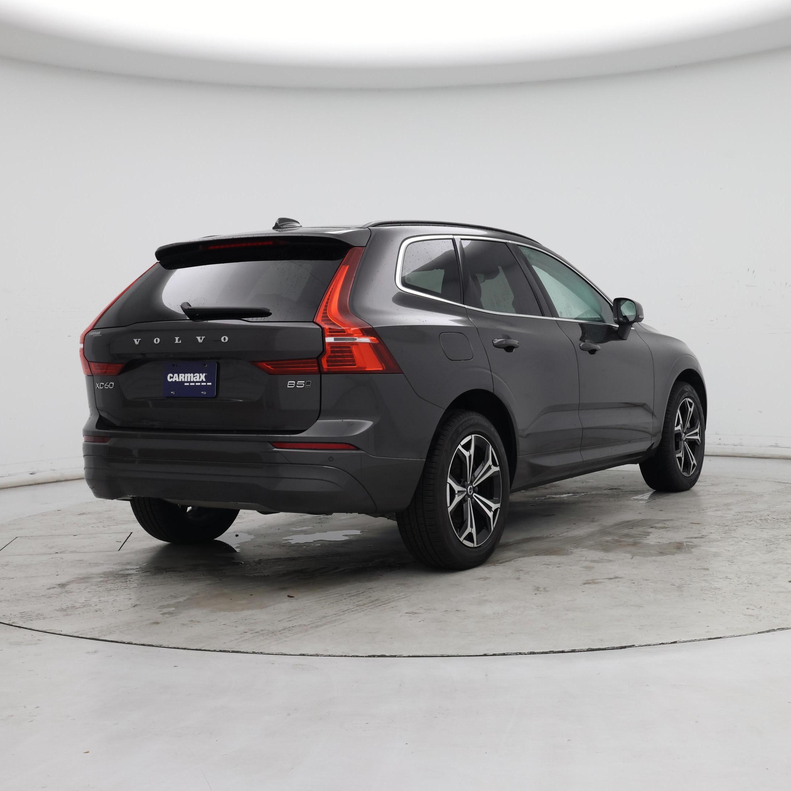 Thumbnail: 2022 Volvo XC60 - 8