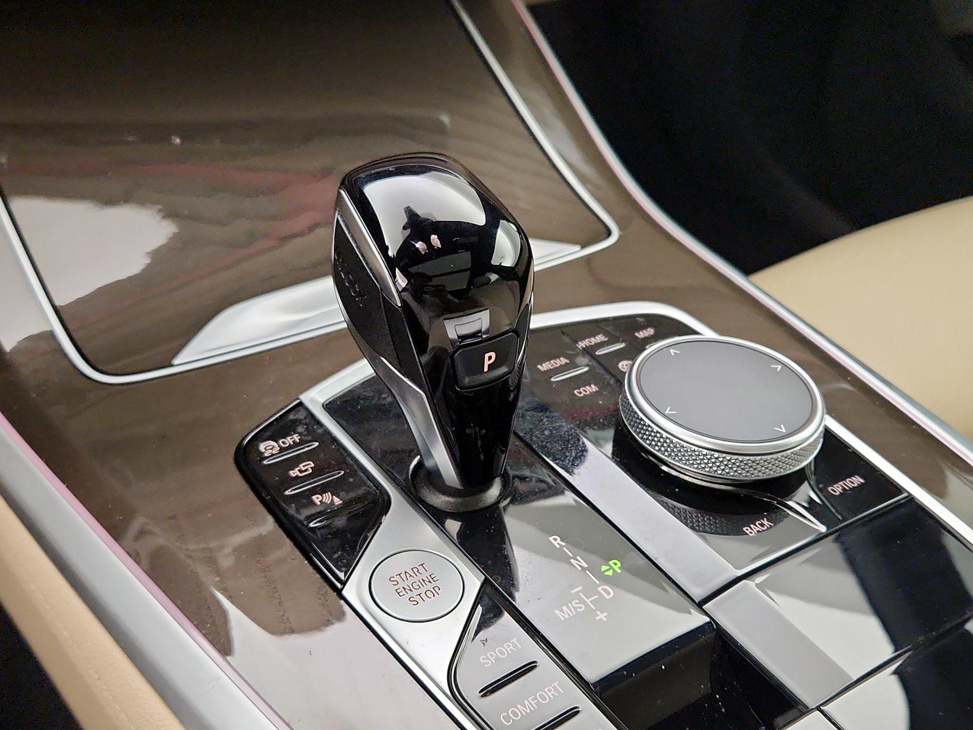 Thumbnail: 2022 BMW X5 - 18