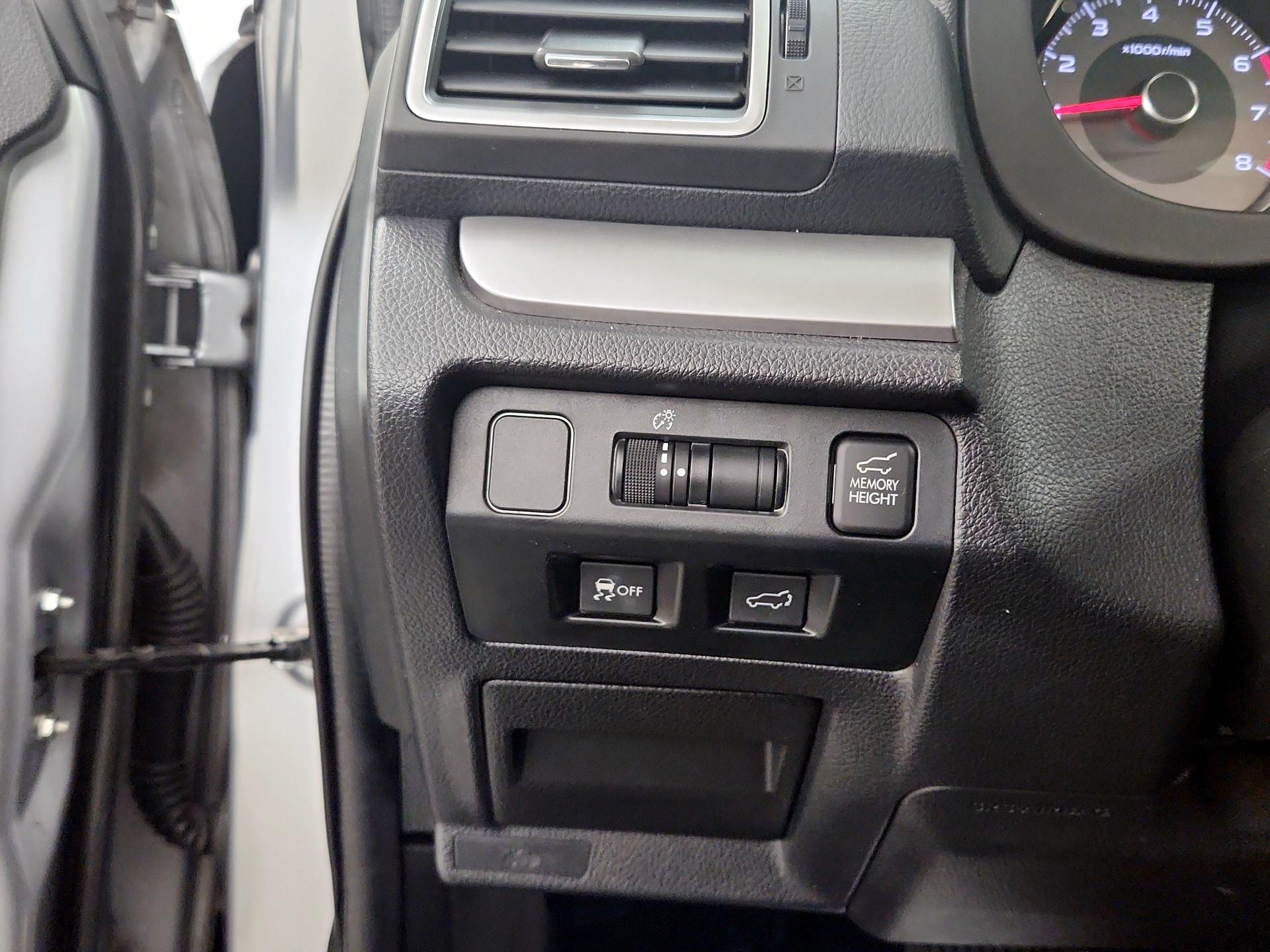 Thumbnail: 2016 Subaru Forester - 13