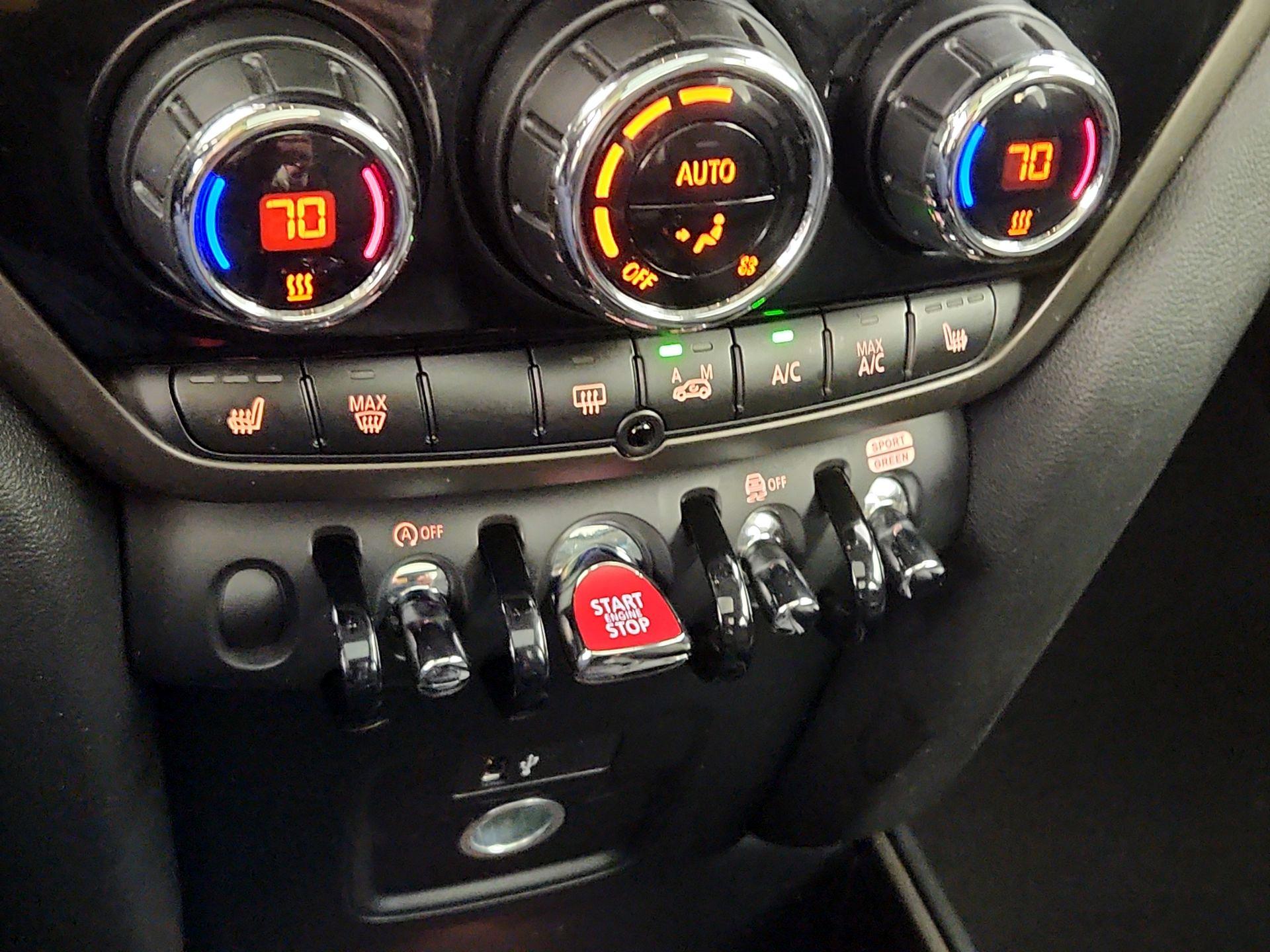 Thumbnail: 2020 MINI Cooper Countryman - 16