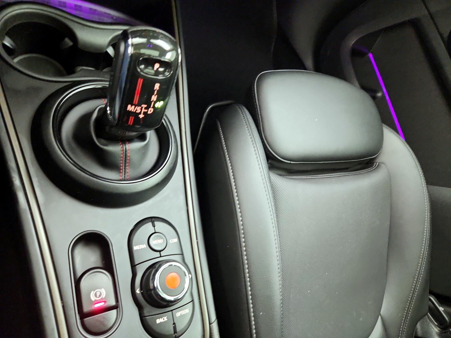 Thumbnail: 2020 MINI Cooper Countryman - 17