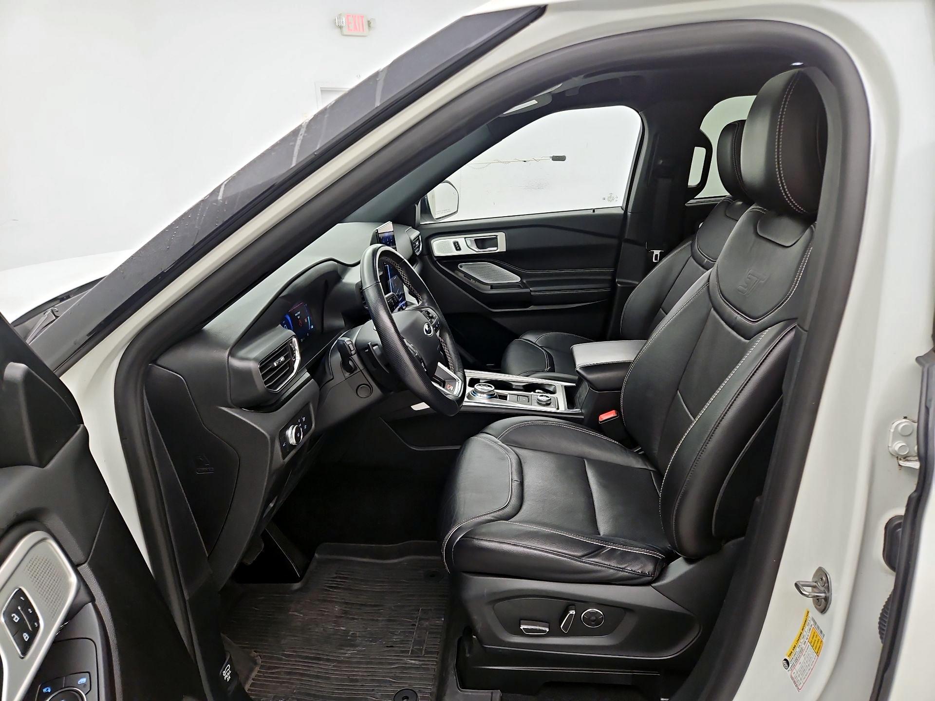 Thumbnail: 2020 Ford Explorer - 11