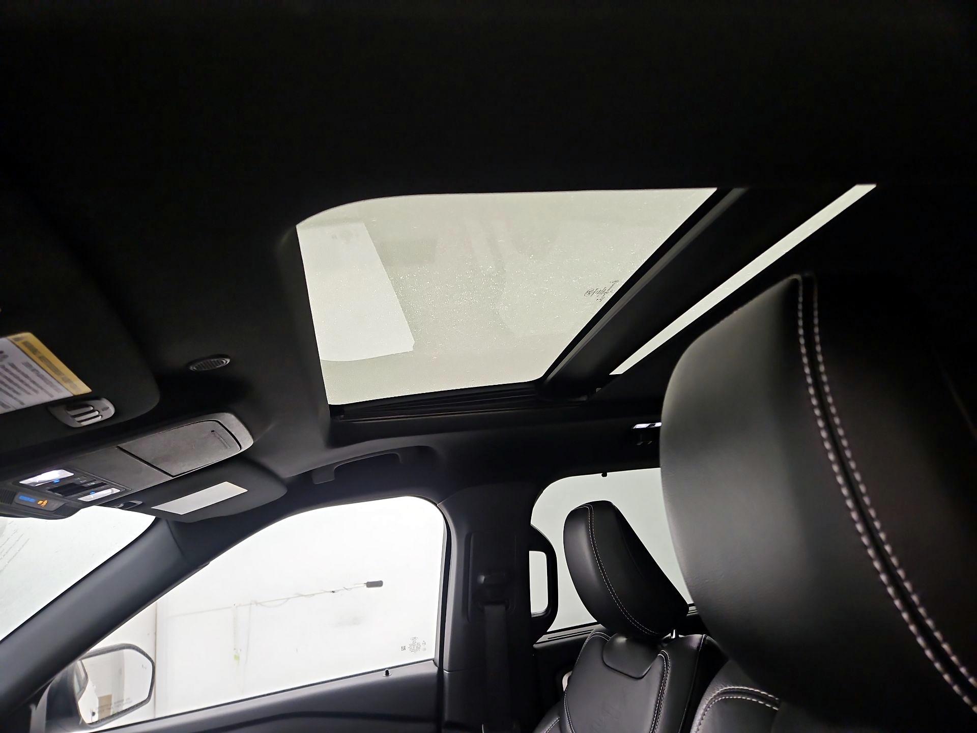 Thumbnail: 2020 Ford Explorer - 20