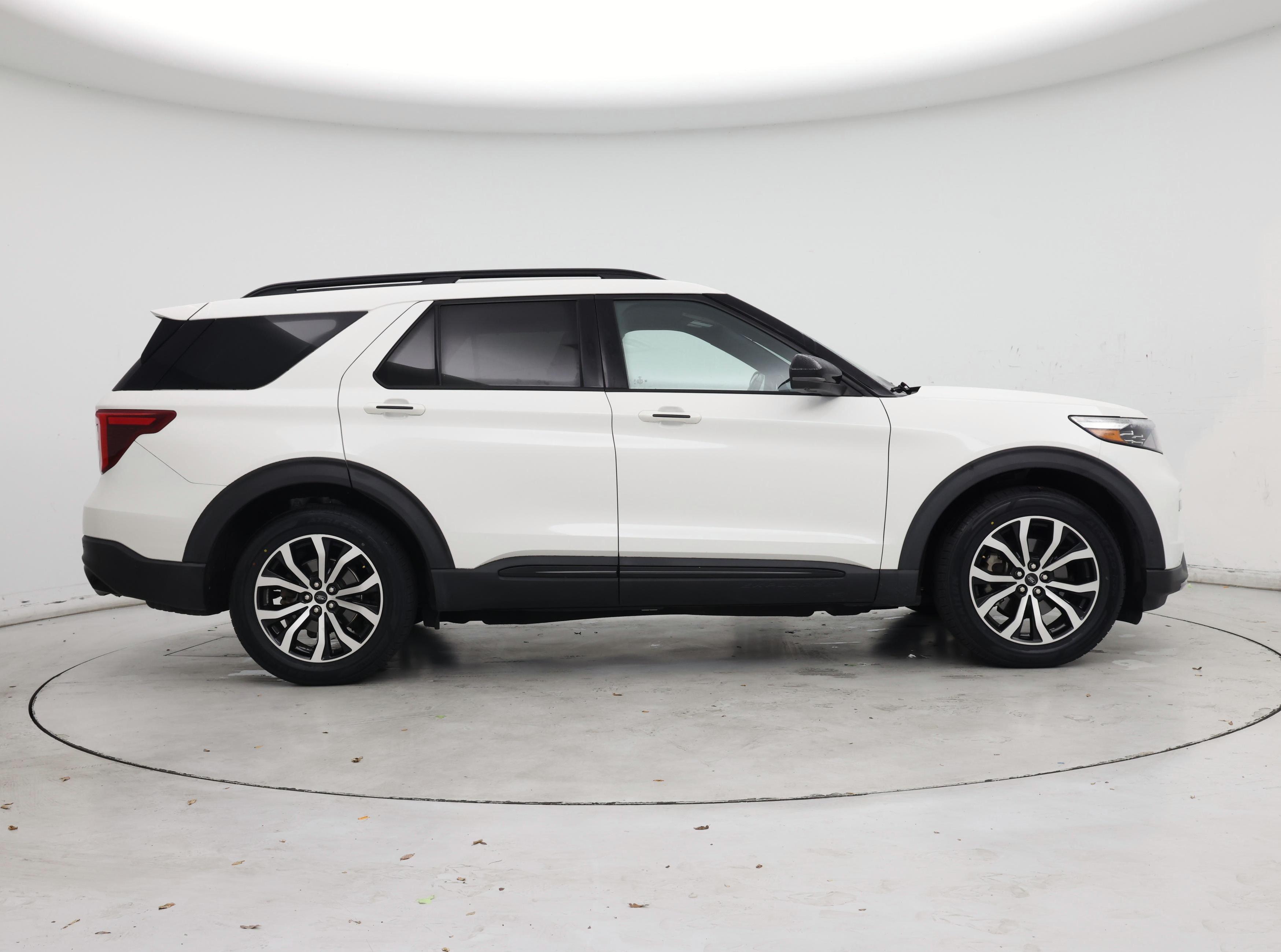 Thumbnail: 2020 Ford Explorer - 7