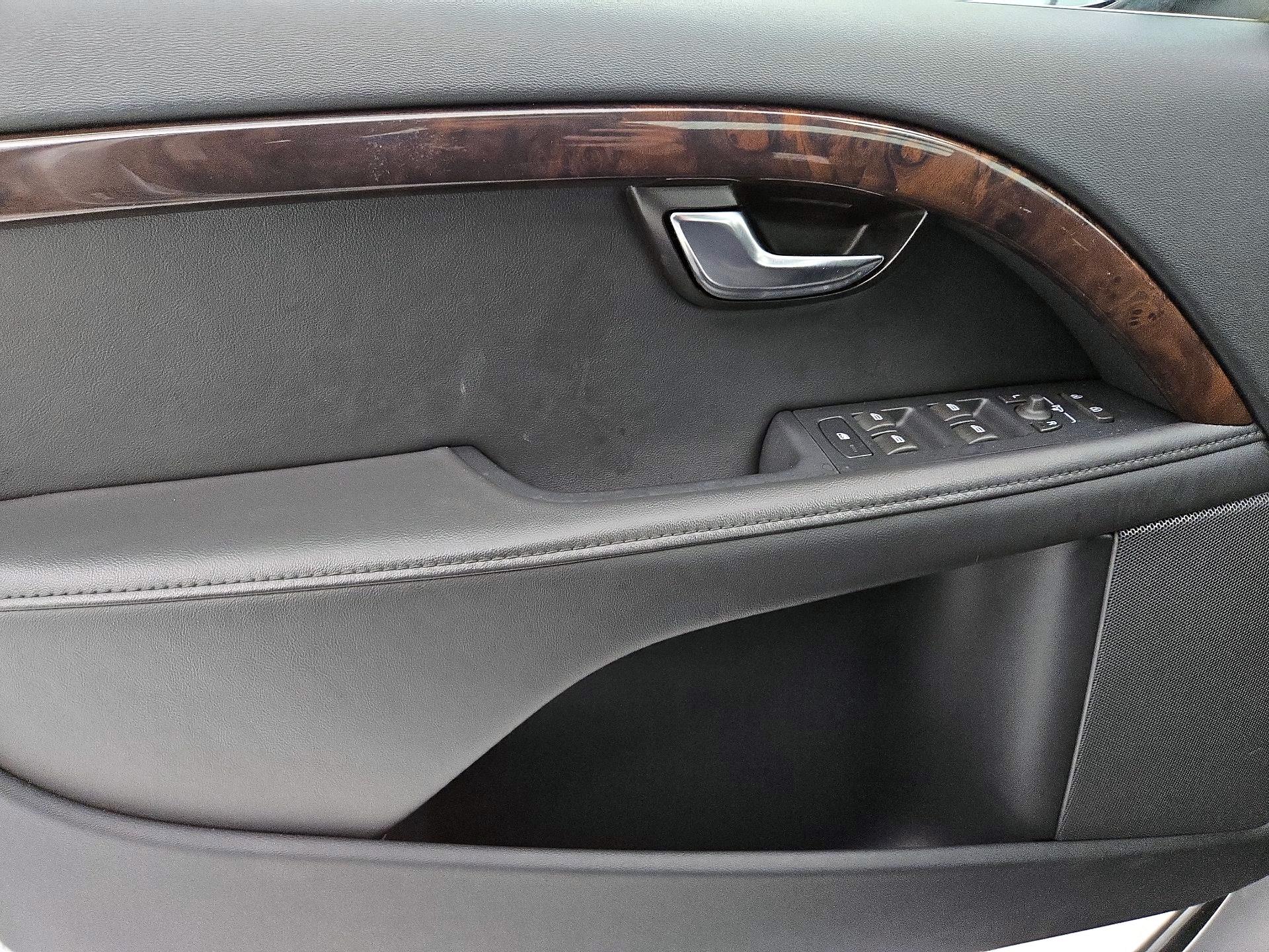 Thumbnail: 2015 Volvo S80 - 12