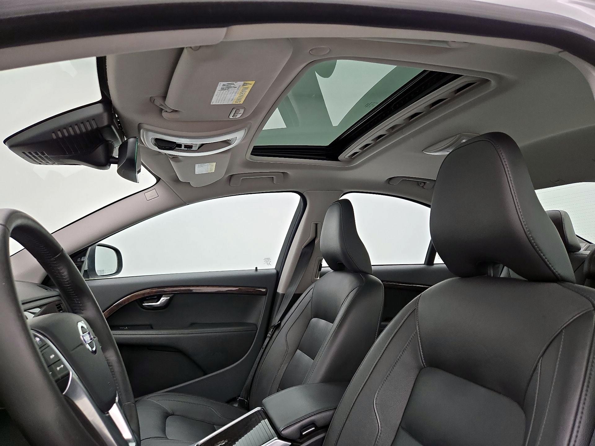 Thumbnail: 2015 Volvo S80 - 20