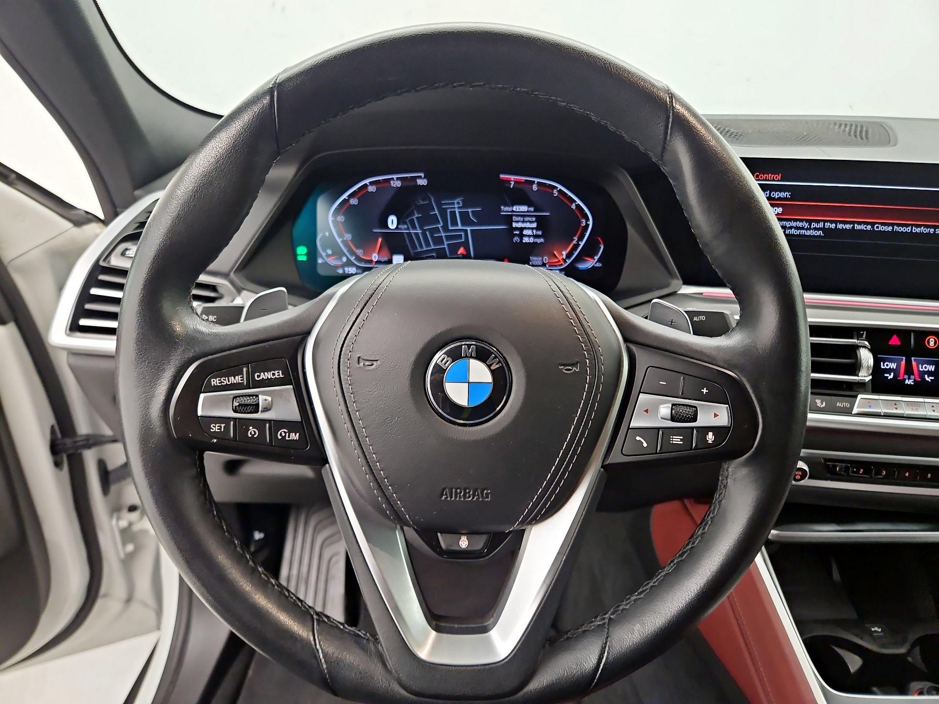 Thumbnail: 2022 BMW X6 - 10