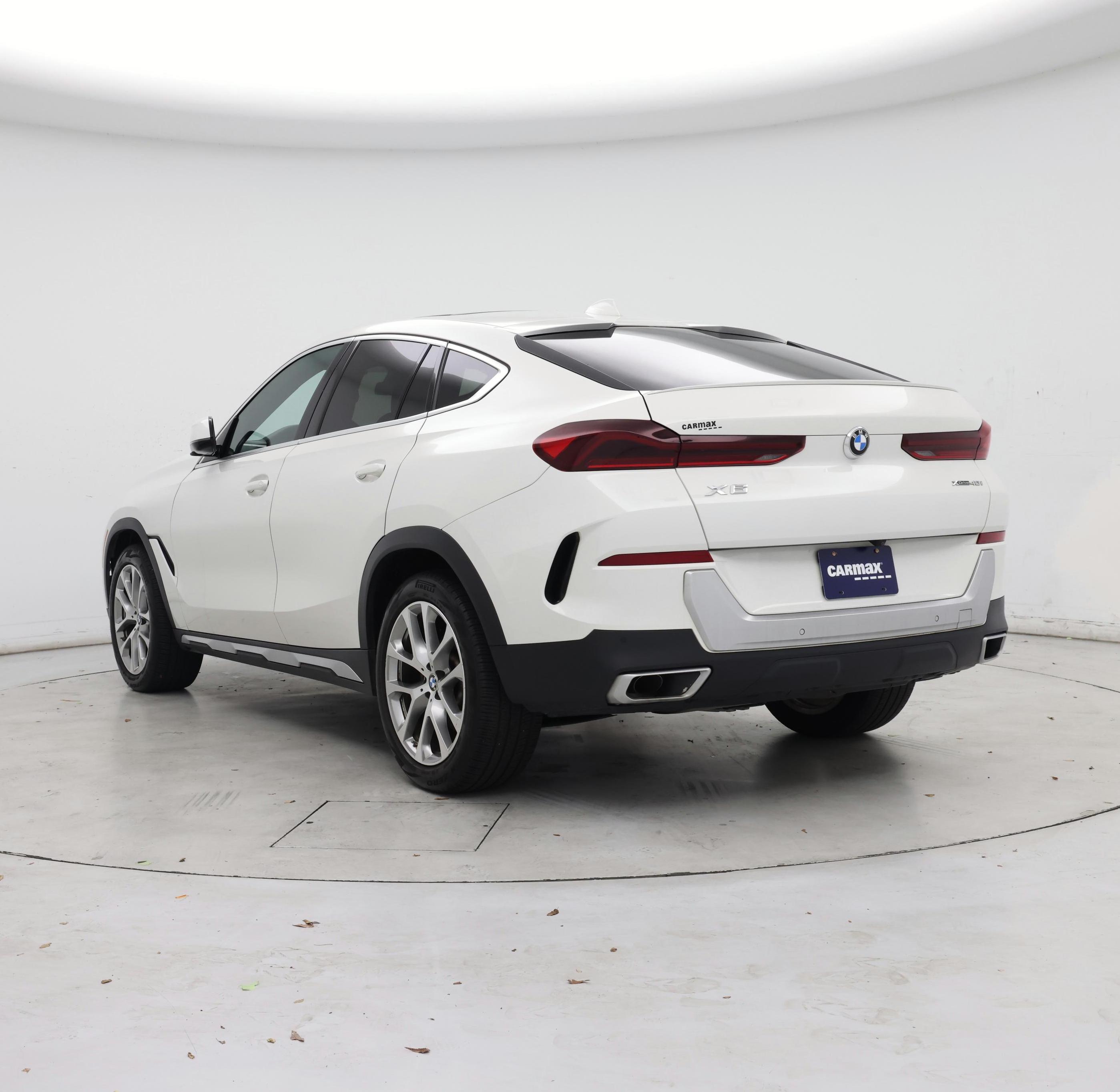 Thumbnail: 2022 BMW X6 - 2